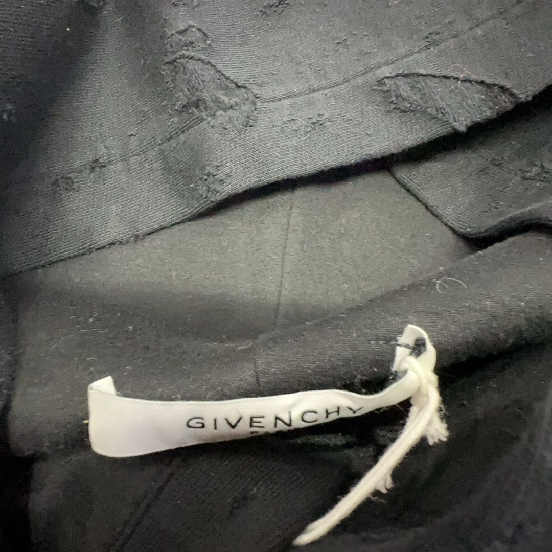 Givenchy Givenchy Distressed Hoodie Size L Size US L / EU 52-54 / 3 - 3 Thumbnail