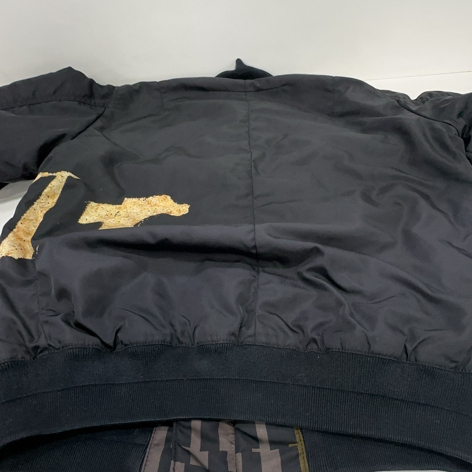 Givenchy Givenchy Reversible Graphic Bomber Jacket Size S Size US S / EU 44-46 / 1 - 12 Thumbnail