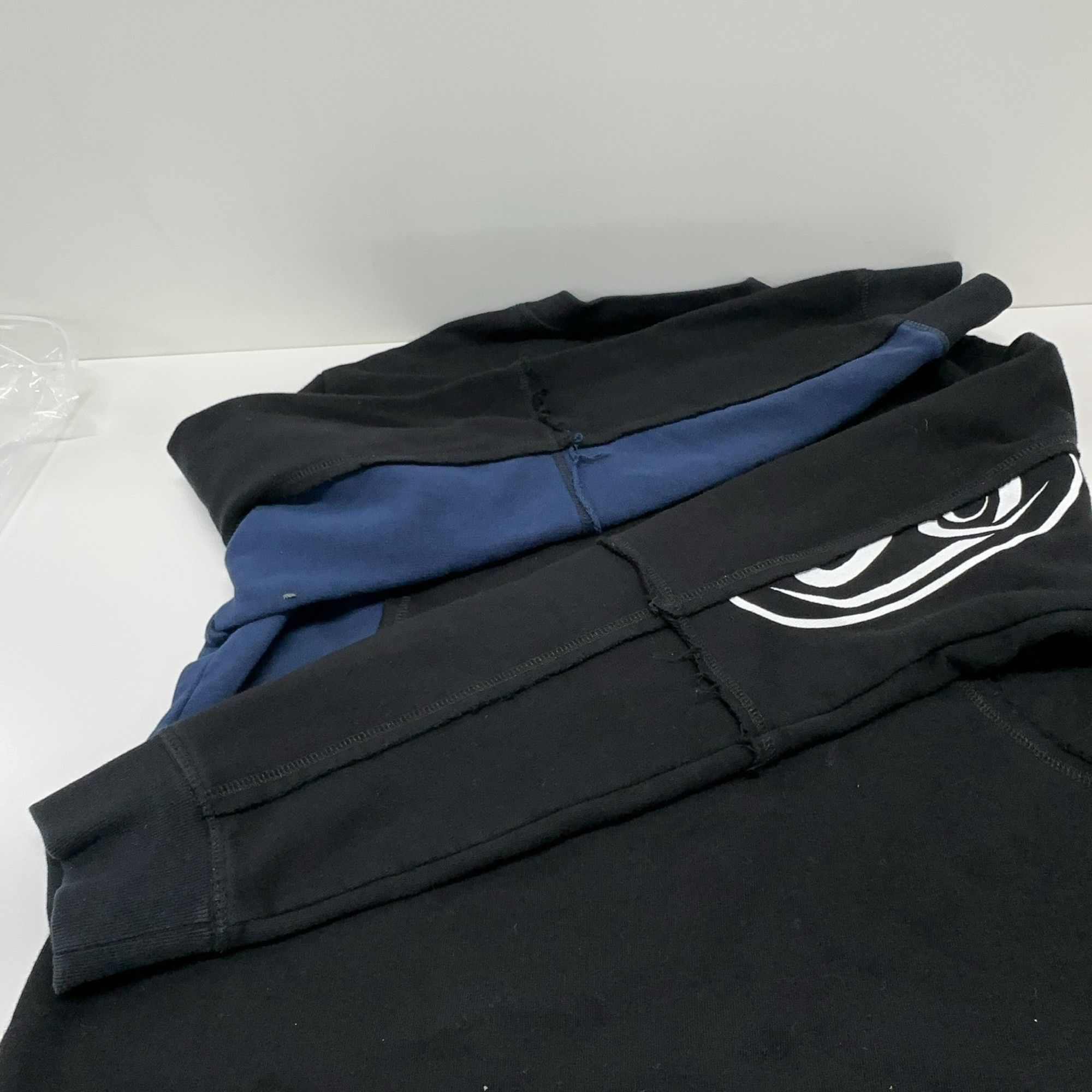 Givenchy Givenchy Scorpion Print Sweatshirt Size S Size US S / EU 44-46 / 1 - 12 Thumbnail