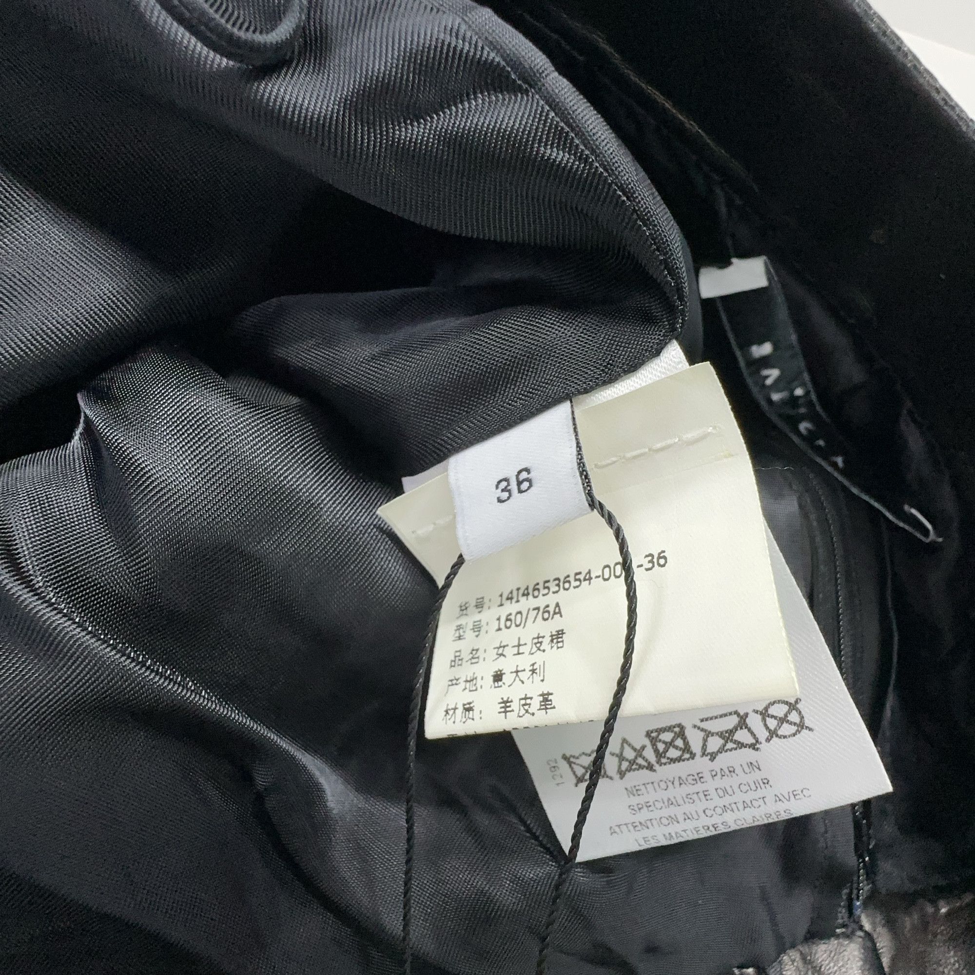 Givenchy Givenchy Lambskin Leather Pleated Skirt Size 36 Size 25" / US 0 / IT 36 - 3 Thumbnail