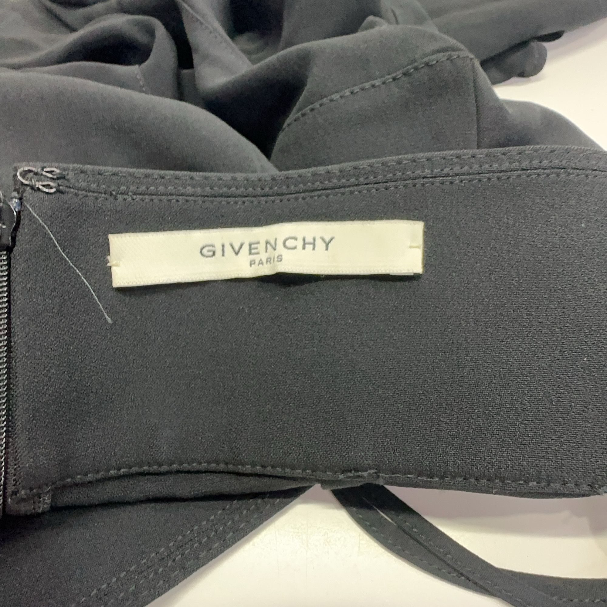 Givenchy Givenchy Black Mini Skirt Size 34 Size 25" / US 0 / IT 36 - 4 Thumbnail