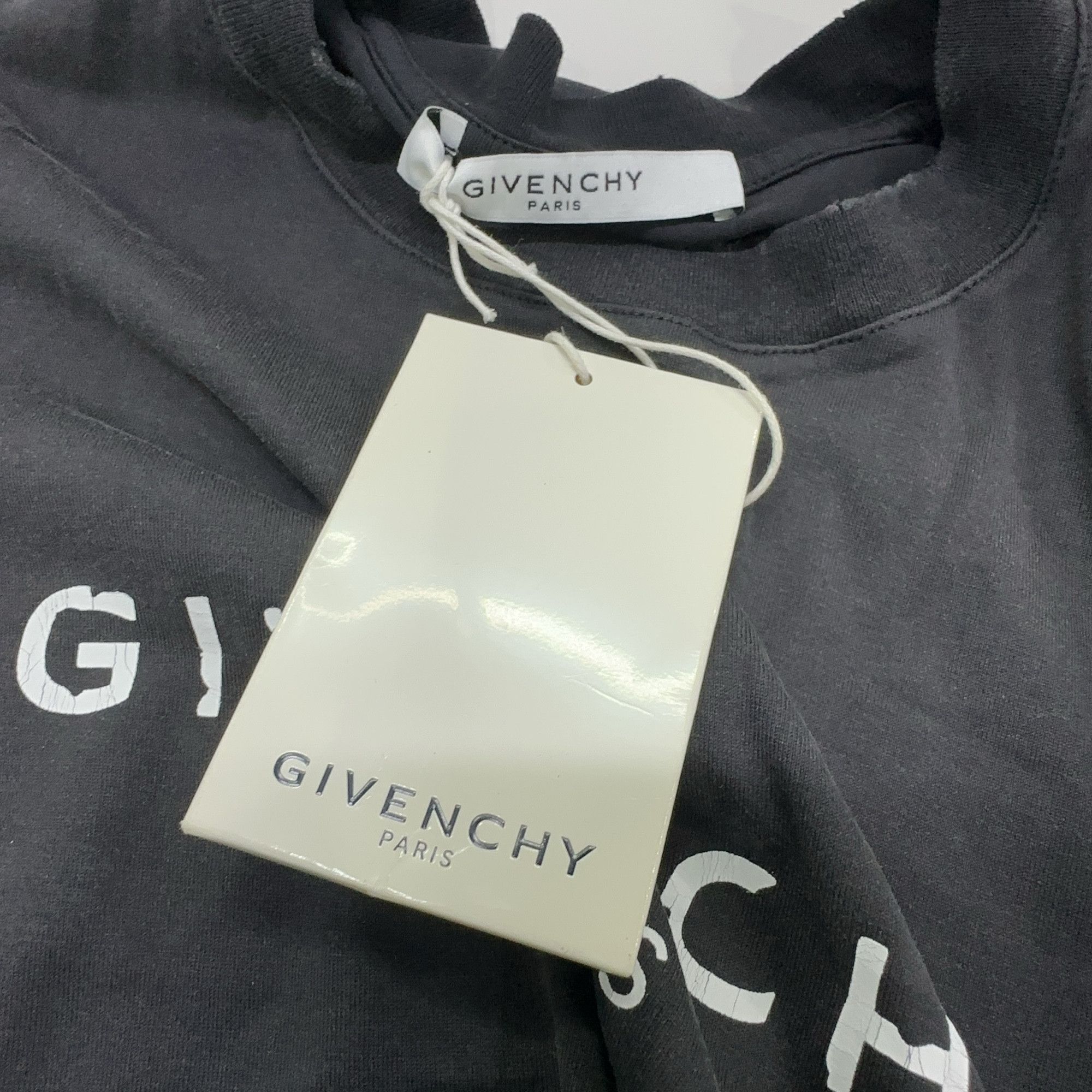 Givenchy Givenchy Distressed Logo T-Shirt Size S Size S / US 4 / IT 40 - 5 Thumbnail