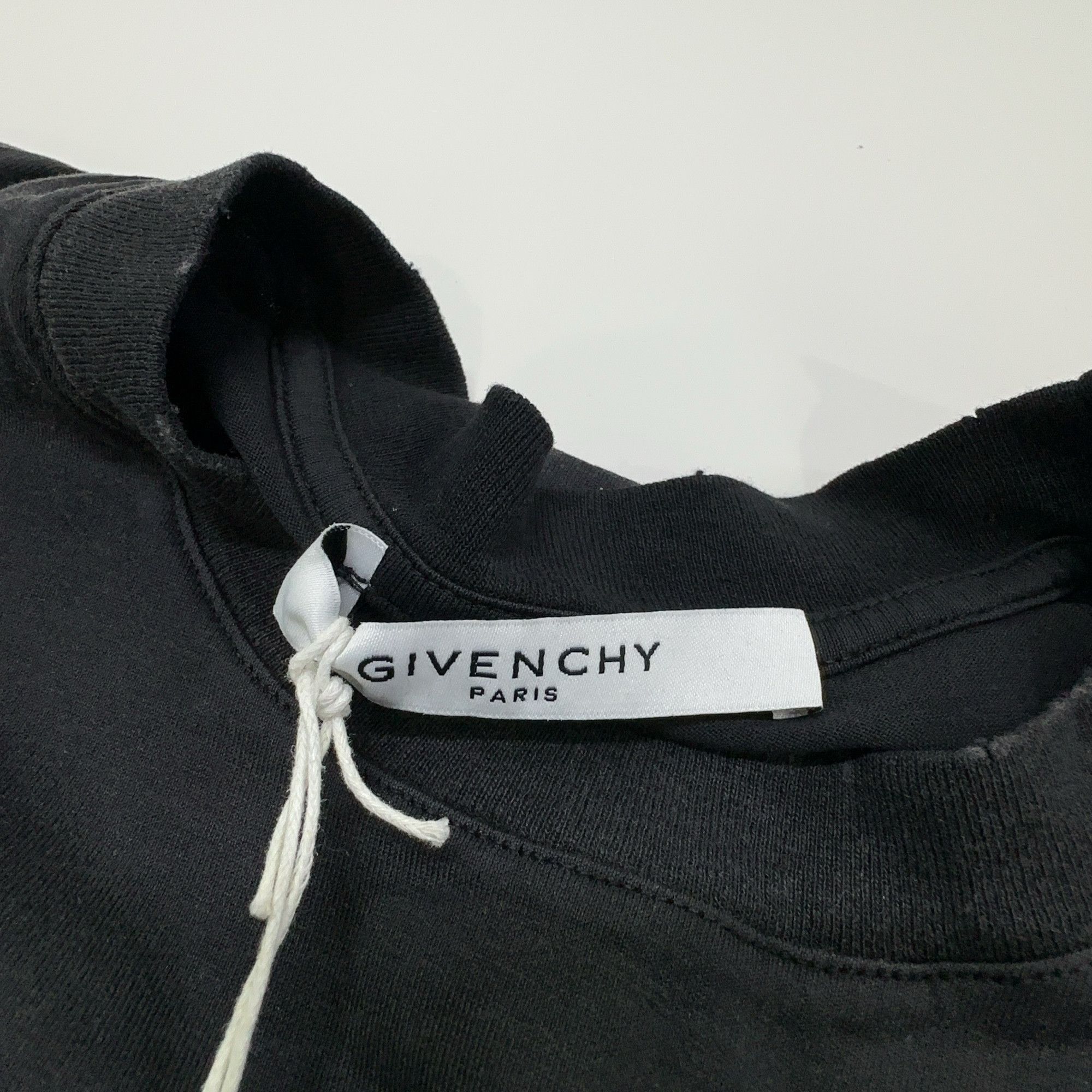 Givenchy Givenchy Distressed Logo T-Shirt Size S Size S / US 4 / IT 40 - 4 Thumbnail