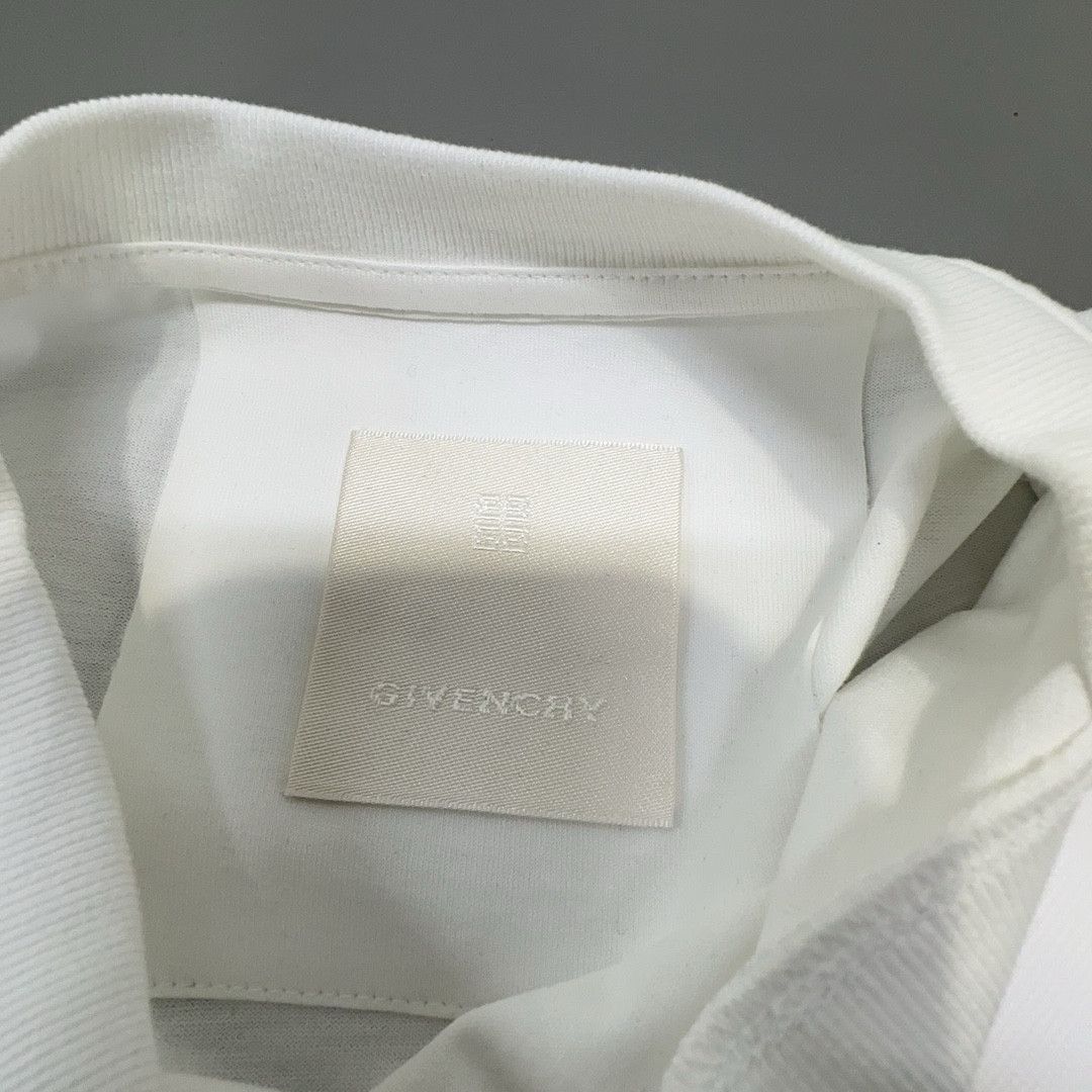 Givenchy Givenchy Fruit Print T-Shirt Size L Size US L / EU 52-54 / 3 - 8 Thumbnail