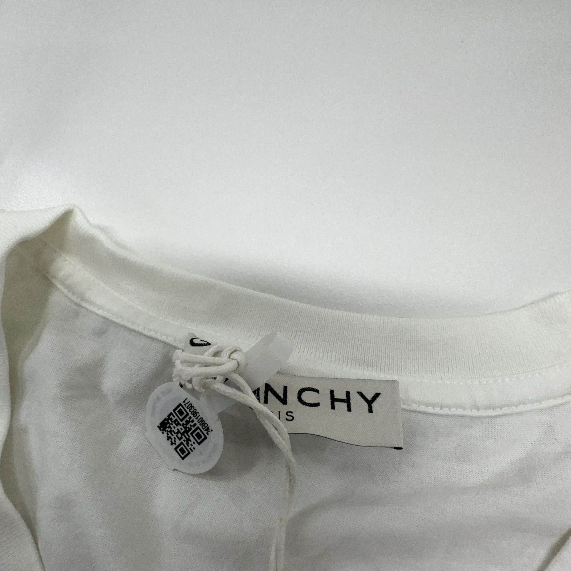 Givenchy Givenchy Paris Logo T-Shirt Size M Size US M / EU 48-50 / 2 - 4 Thumbnail