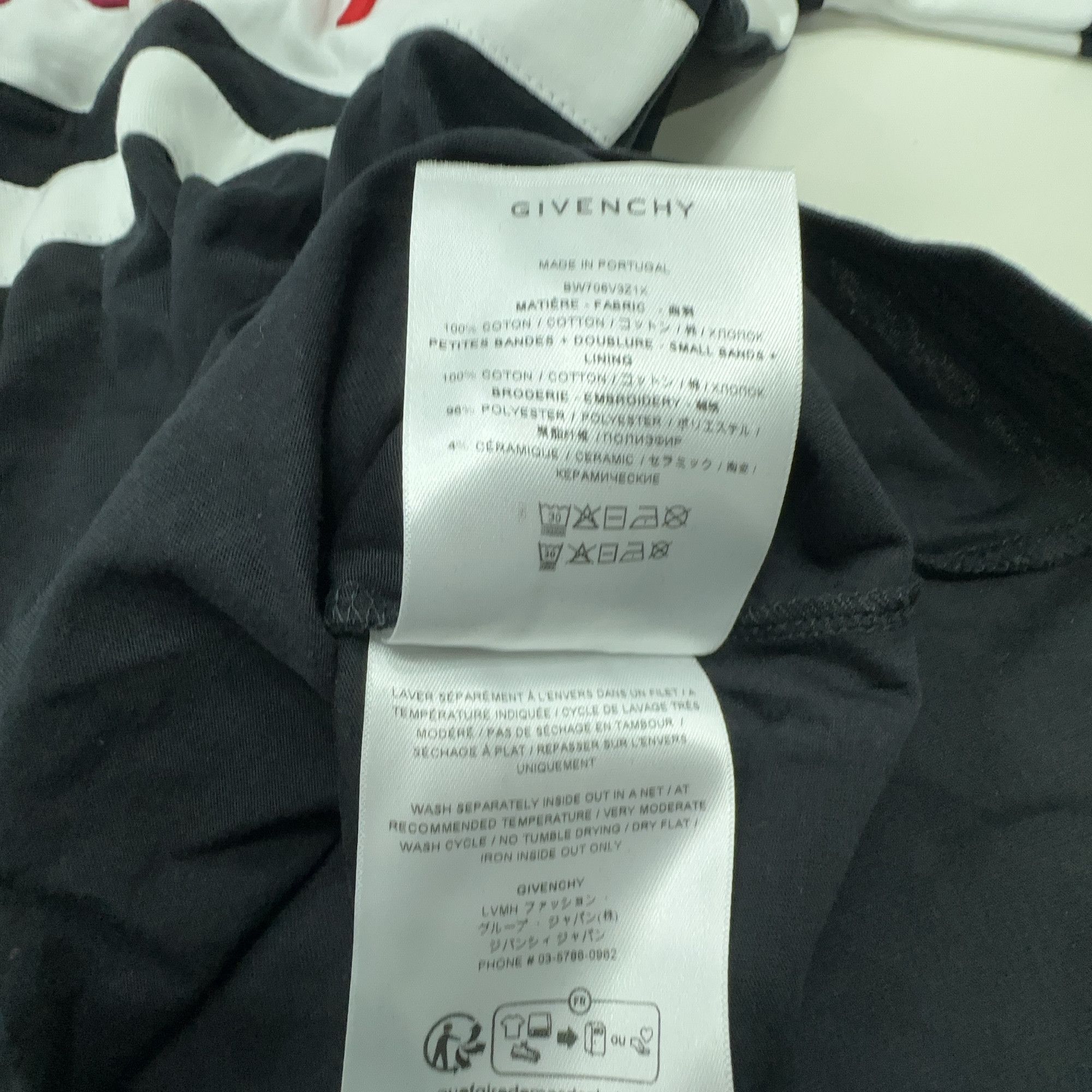 Givenchy Givenchy Logo Panel T-Shirt Size M Size US M / EU 48-50 / 2 - 6 Thumbnail