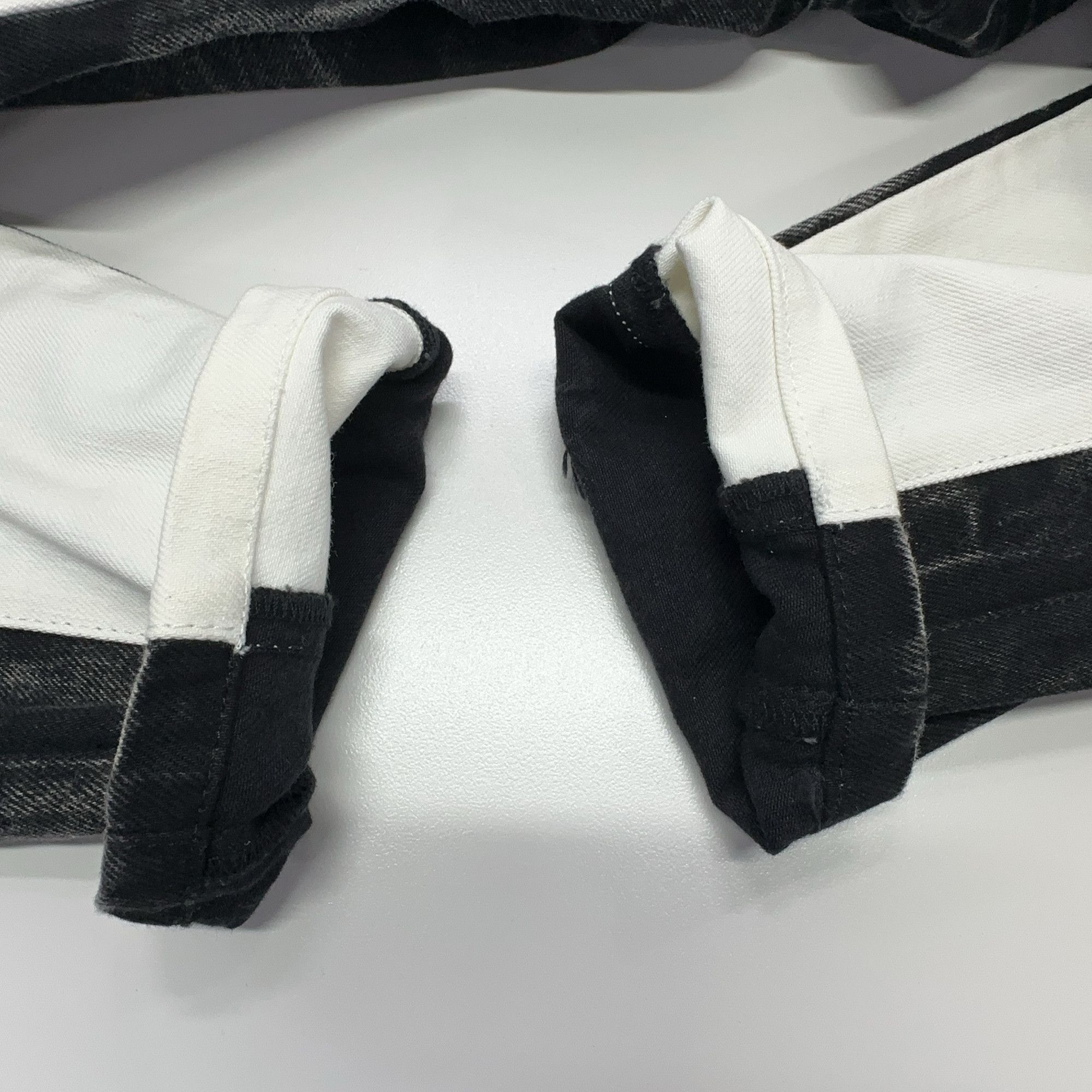 Givenchy Givenchy Two-Tone Paneled Jeans Size 40 Size 27" / US 4 / IT 40 - 8 Thumbnail