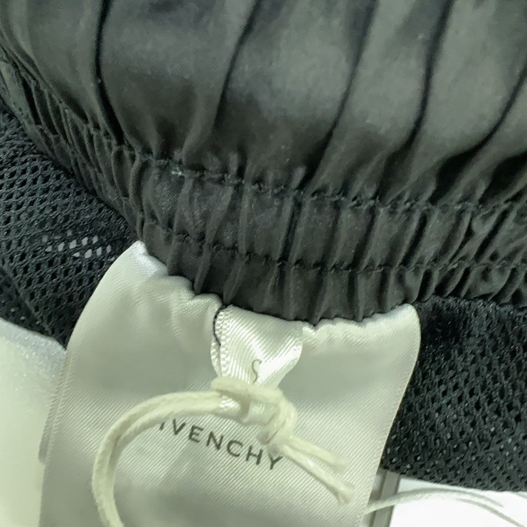 Givenchy Givenchy Logo Swim Shorts Size S Size US 30 / EU 46 - 4 Thumbnail