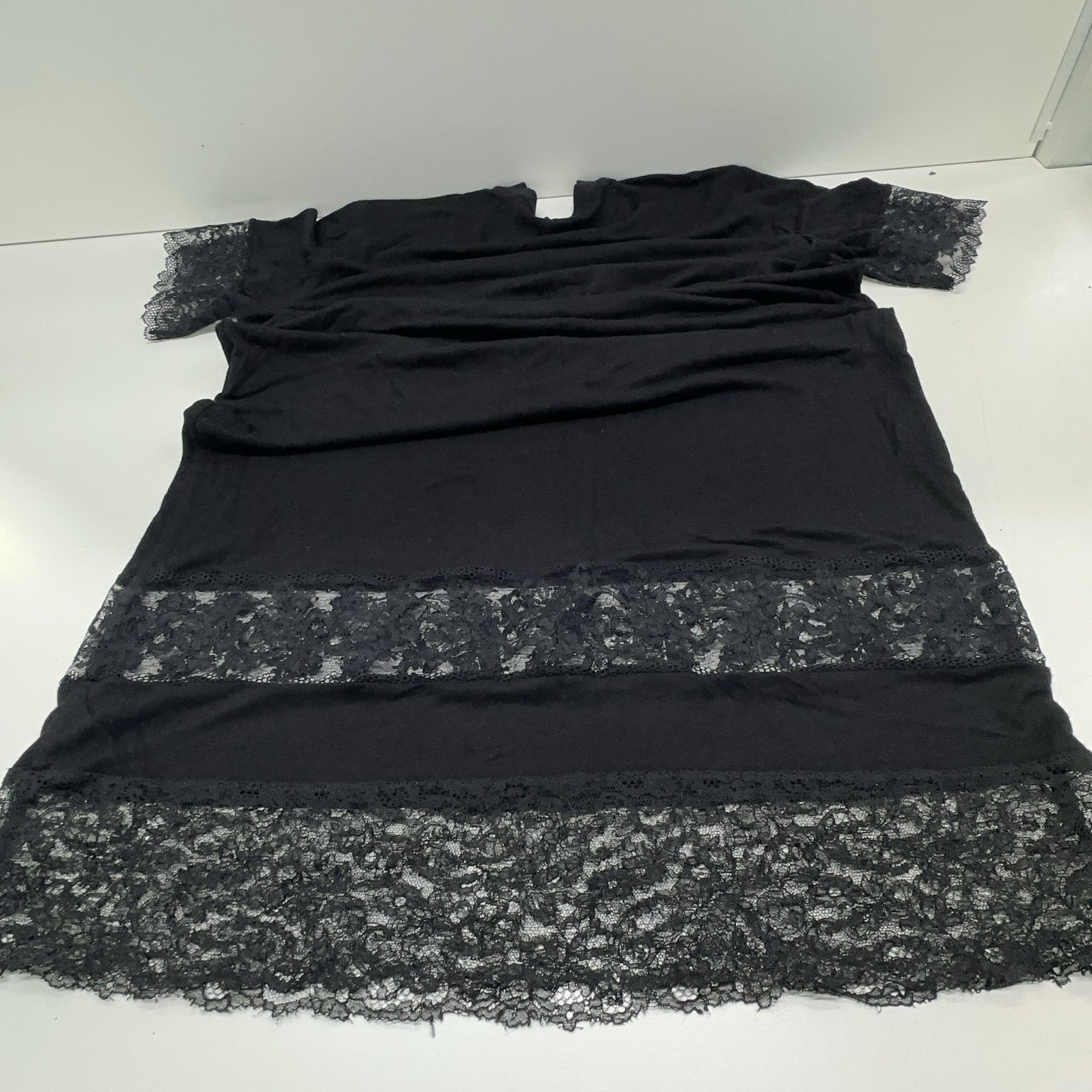 Givenchy Givenchy Lace Hem Mini Dress Size 34 Size XS / US 0-2 / IT 36-38 - 10 Thumbnail
