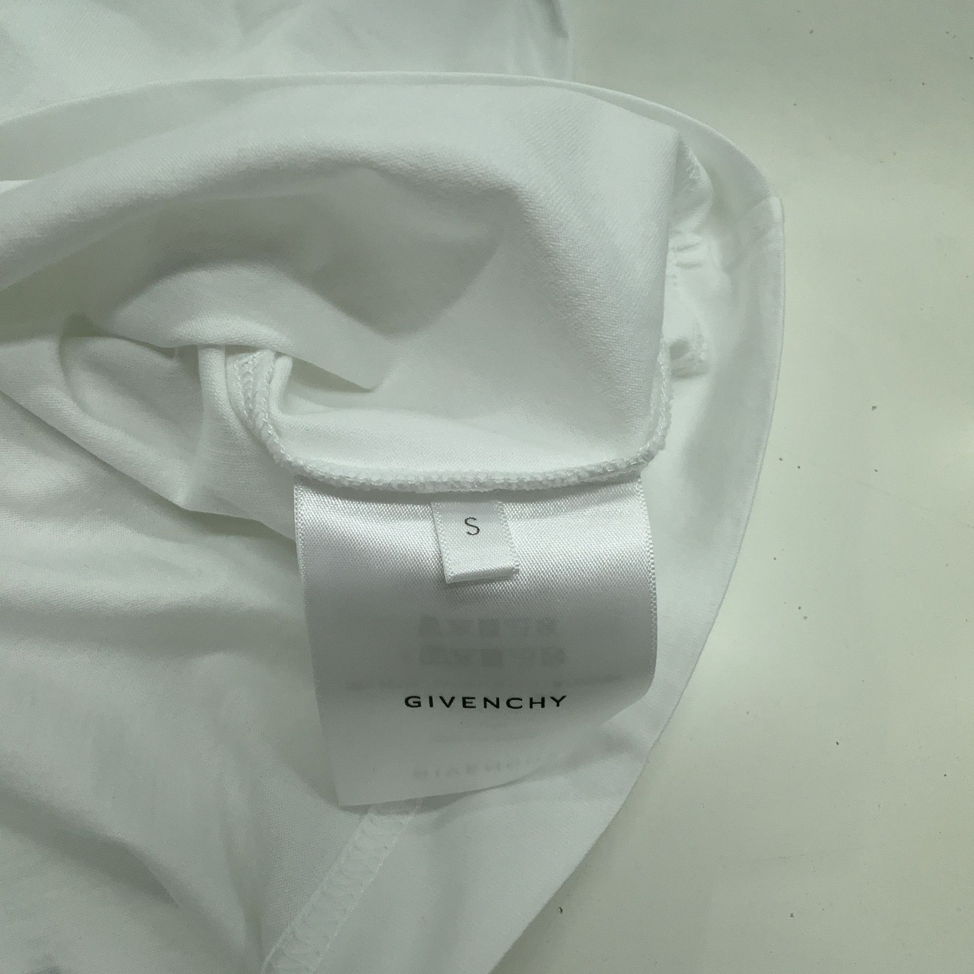 Givenchy Givenchy Logo T-Shirt Size S Size US S / EU 44-46 / 1 - 5 Thumbnail