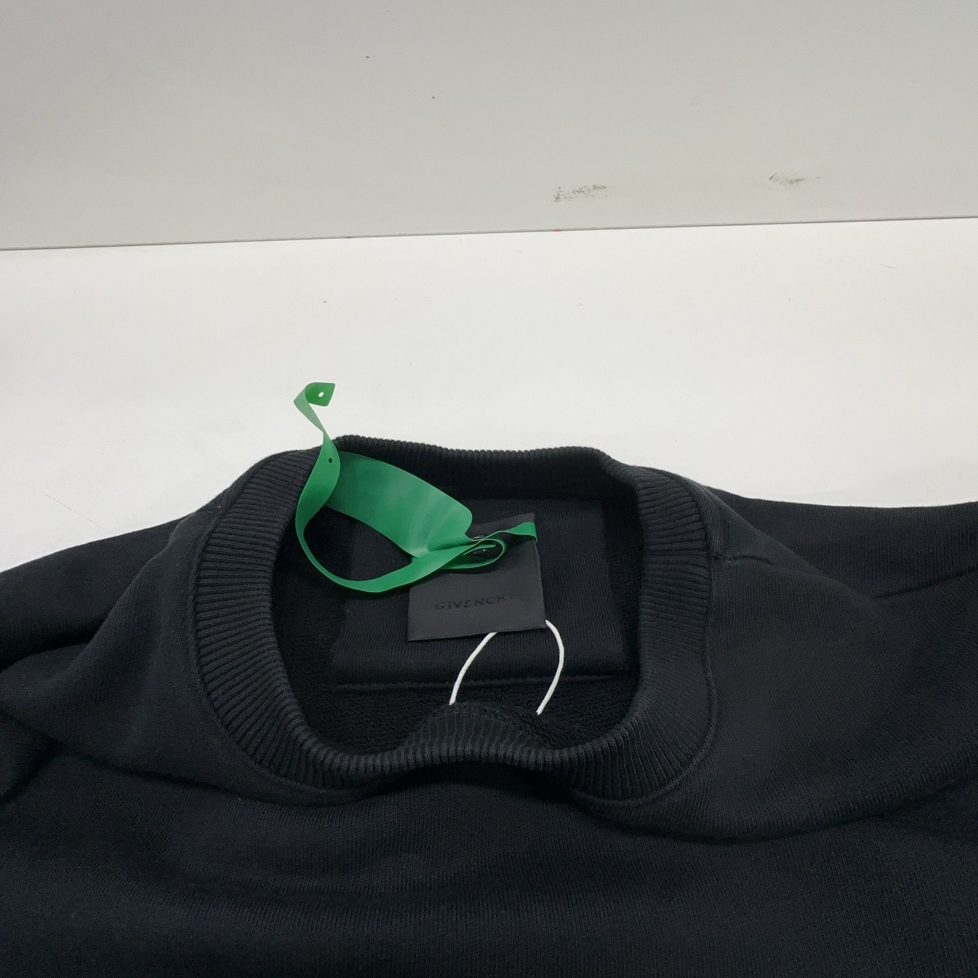 Givenchy Givenchy Reverse Logo Sweatshirt Size S Size US S / EU 44-46 / 1 - 7 Thumbnail