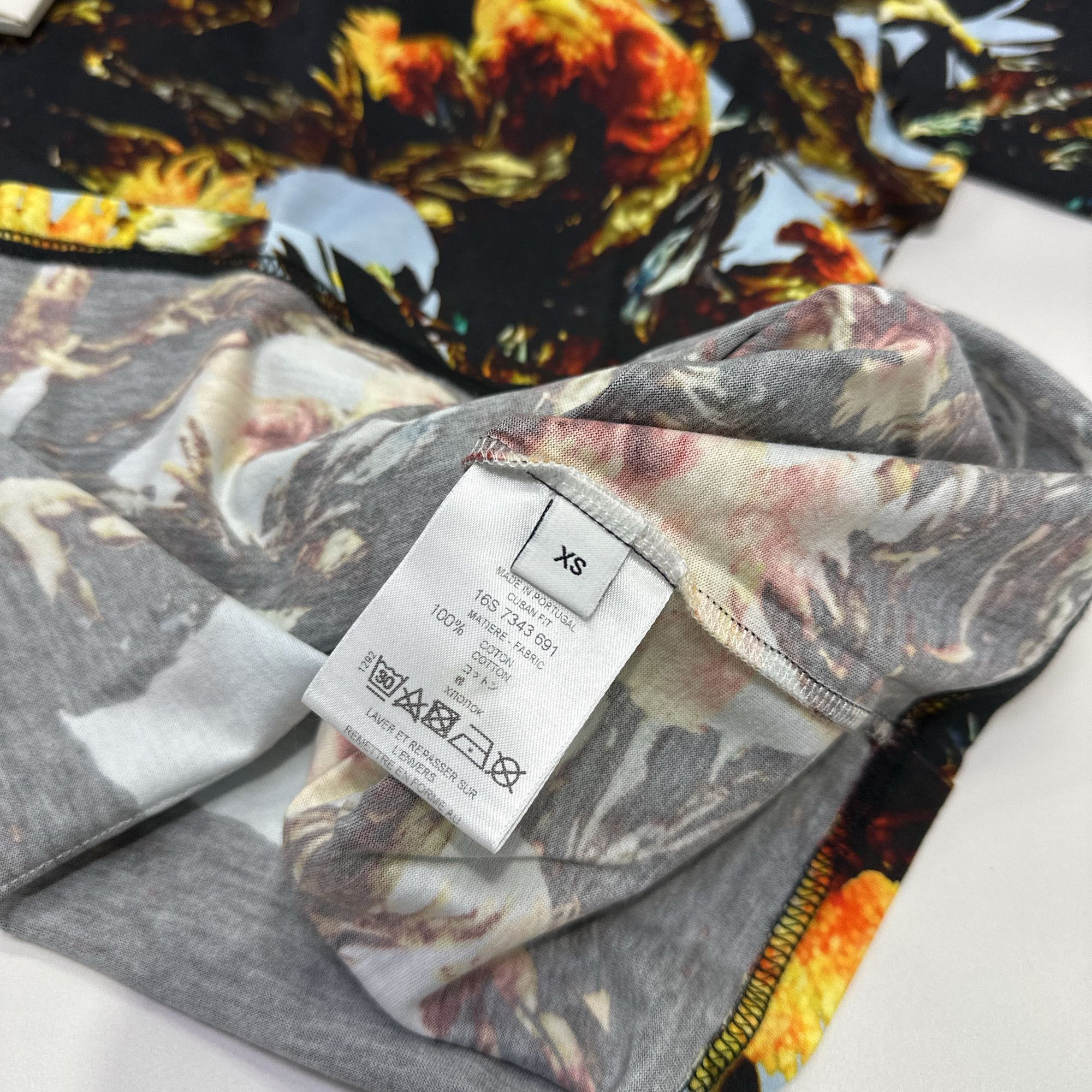 Givenchy Givenchy Floral Print T-Shirt Size XS Size US XS / EU 42 / 0 - 4 Thumbnail