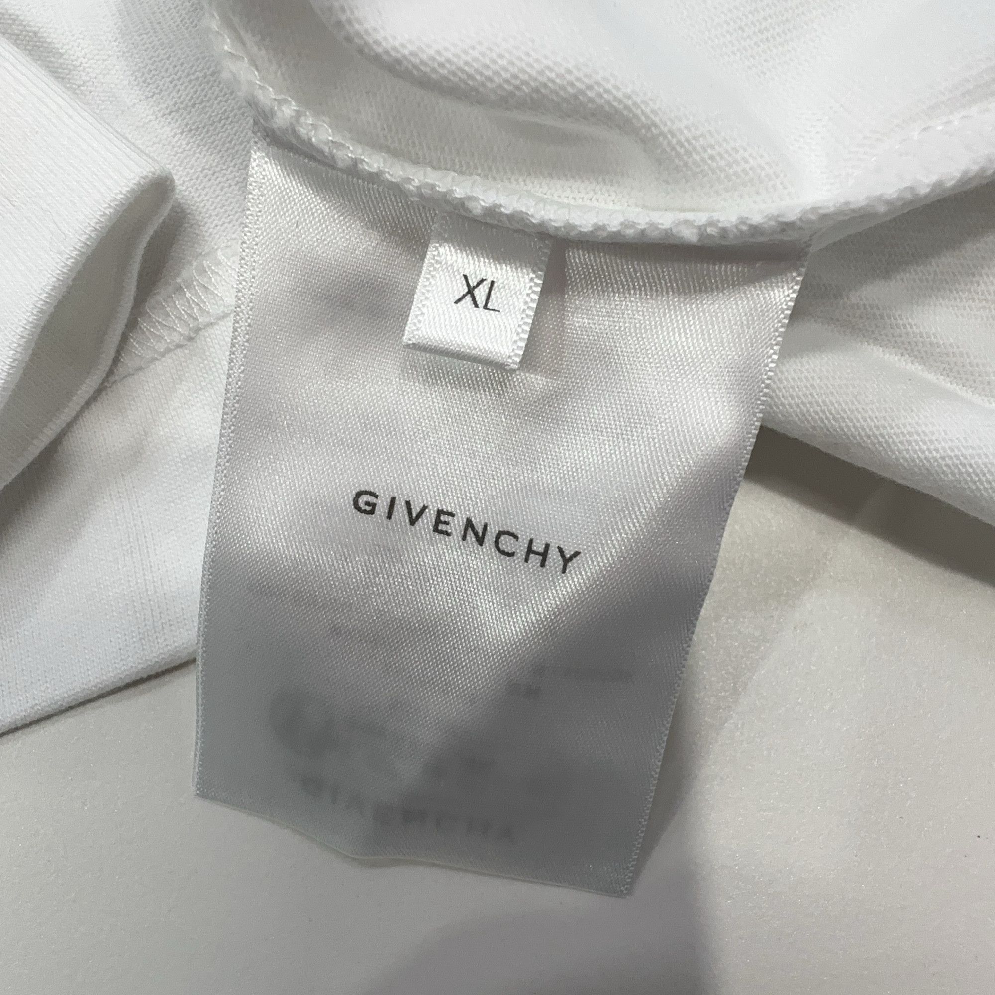 Givenchy Givenchy Logo Long Sleeve T-Shirt XL Size US XL / EU 56 / 4 - 5 Thumbnail