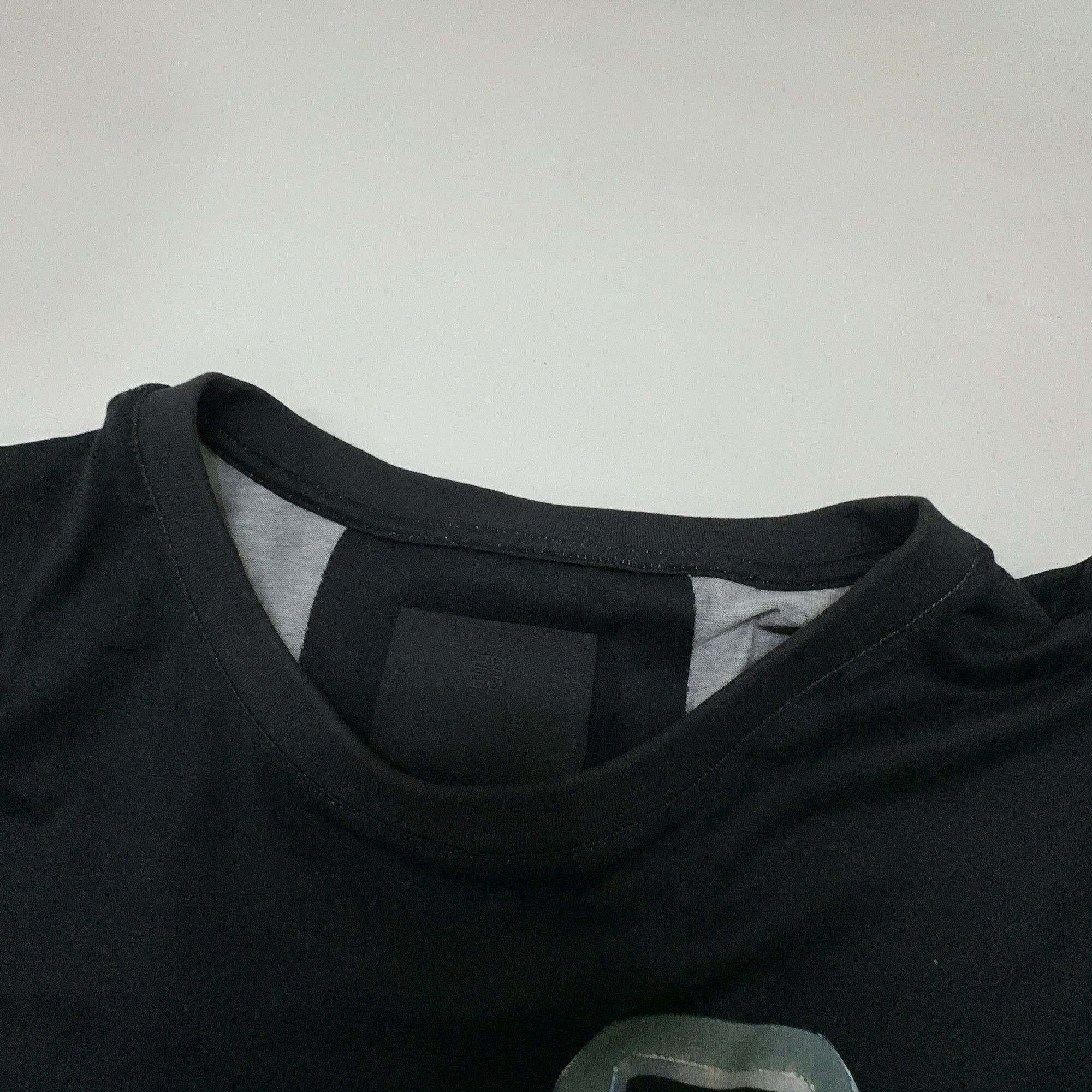 Givenchy Givenchy Padlock Graphic T-Shirt Size S Size US S / EU 44-46 / 1 - 8 Thumbnail