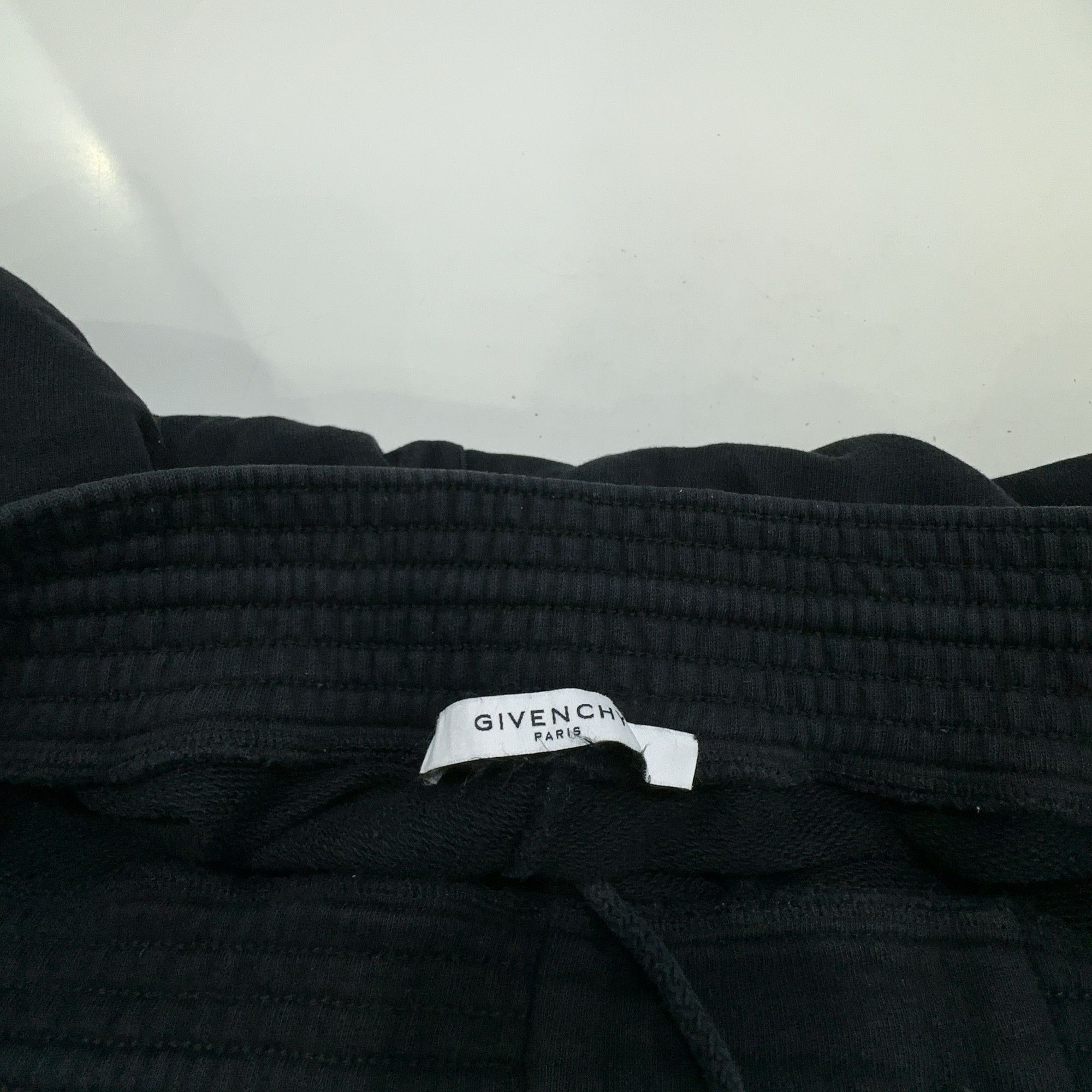 Givenchy Givenchy Contrast Panel Logo Shorts Size L Size US 34 / EU 50 - 3 Thumbnail