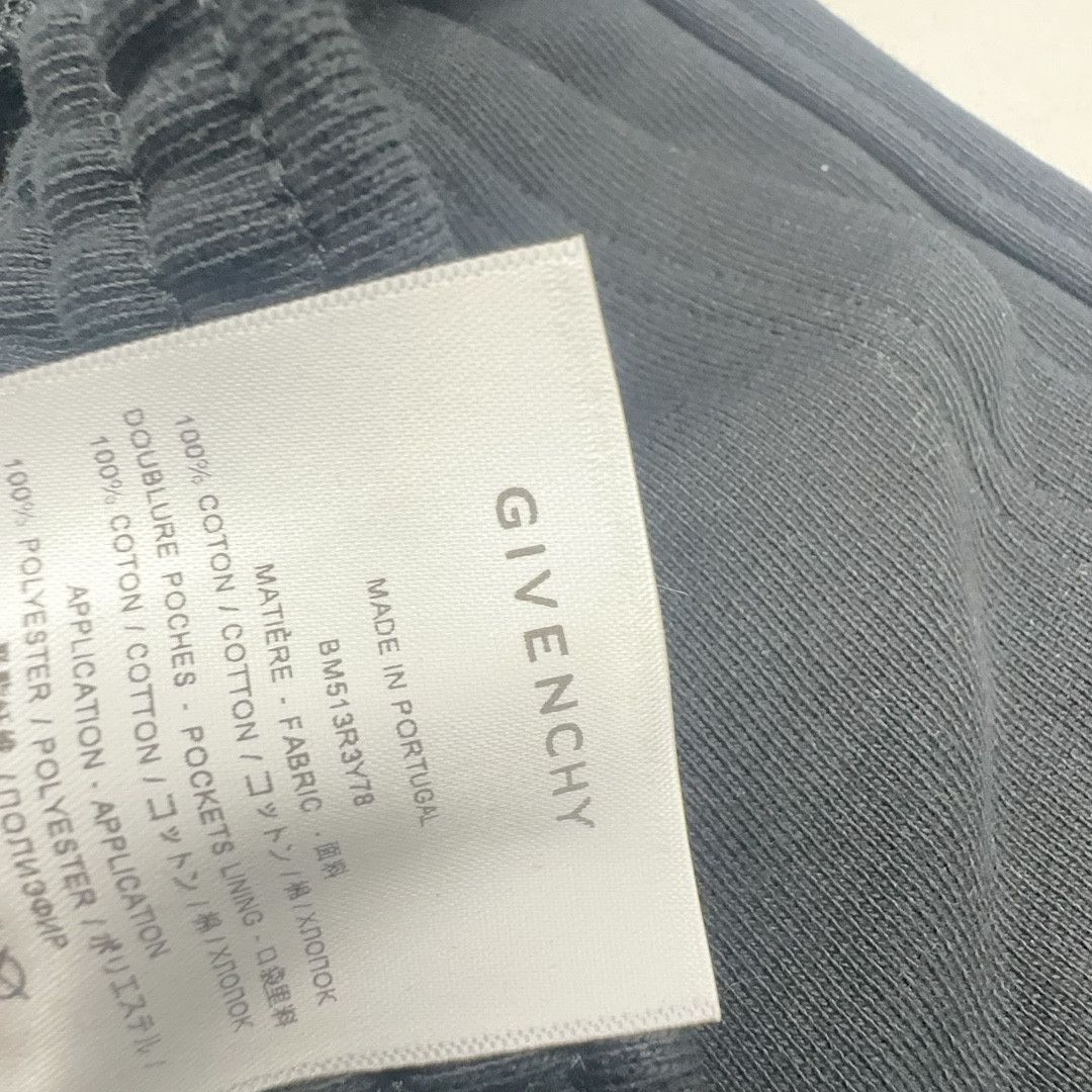 Givenchy Givenchy Hug Me Shorts Black Size M Size US 32 / EU 48 - 4 Thumbnail
