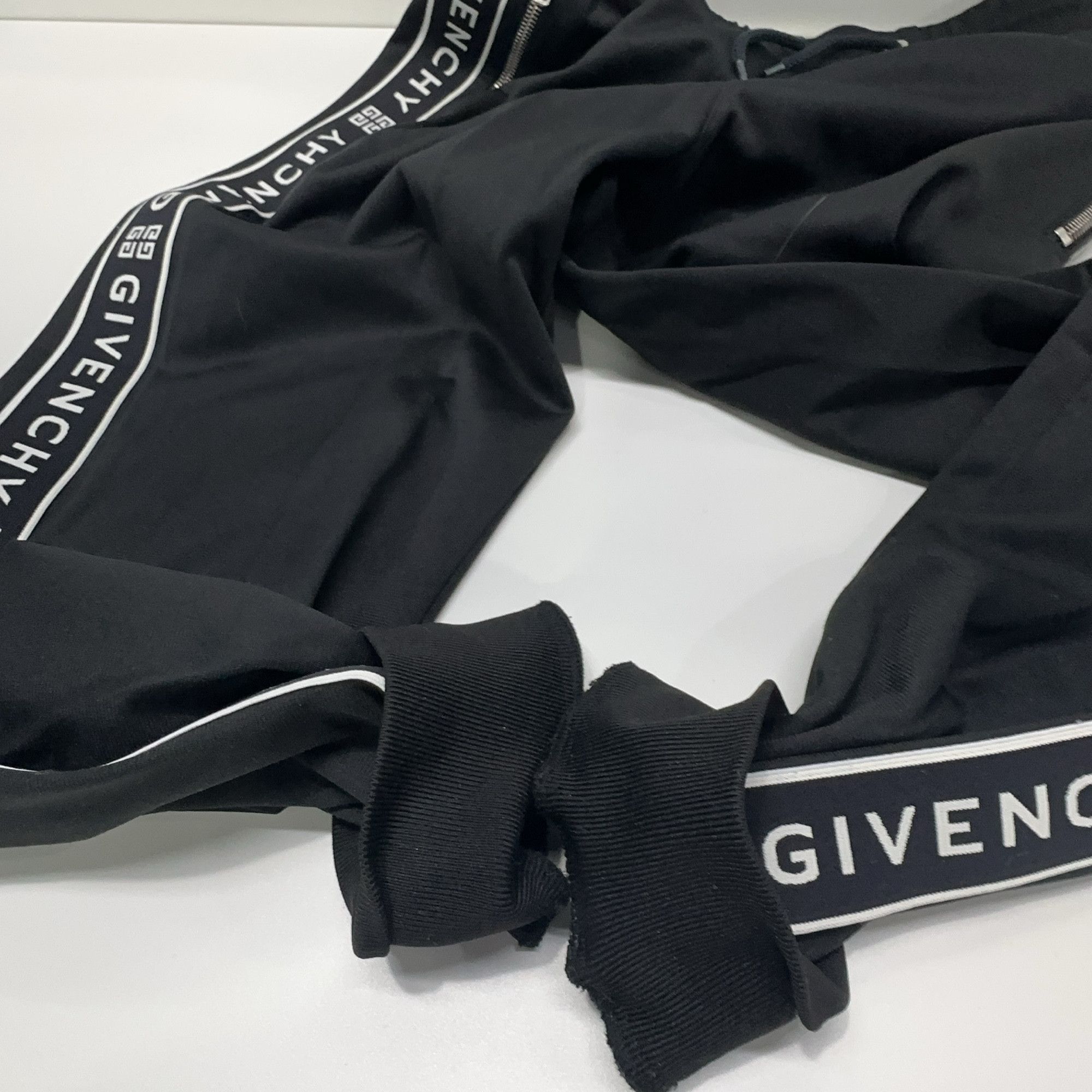 Givenchy Givenchy Logo Tape Joggers Size XS Size US 28 / EU 44 - 7 Thumbnail
