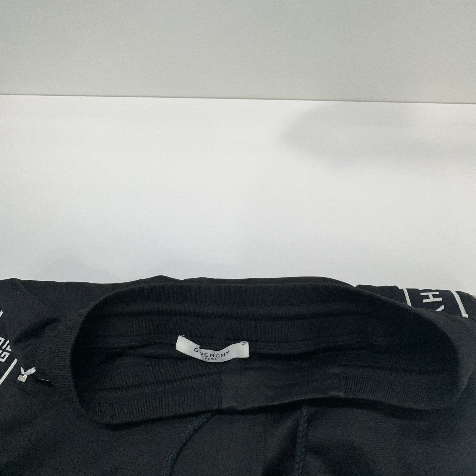 Givenchy Givenchy Logo Tape Joggers Size XS Size US 28 / EU 44 - 6 Thumbnail