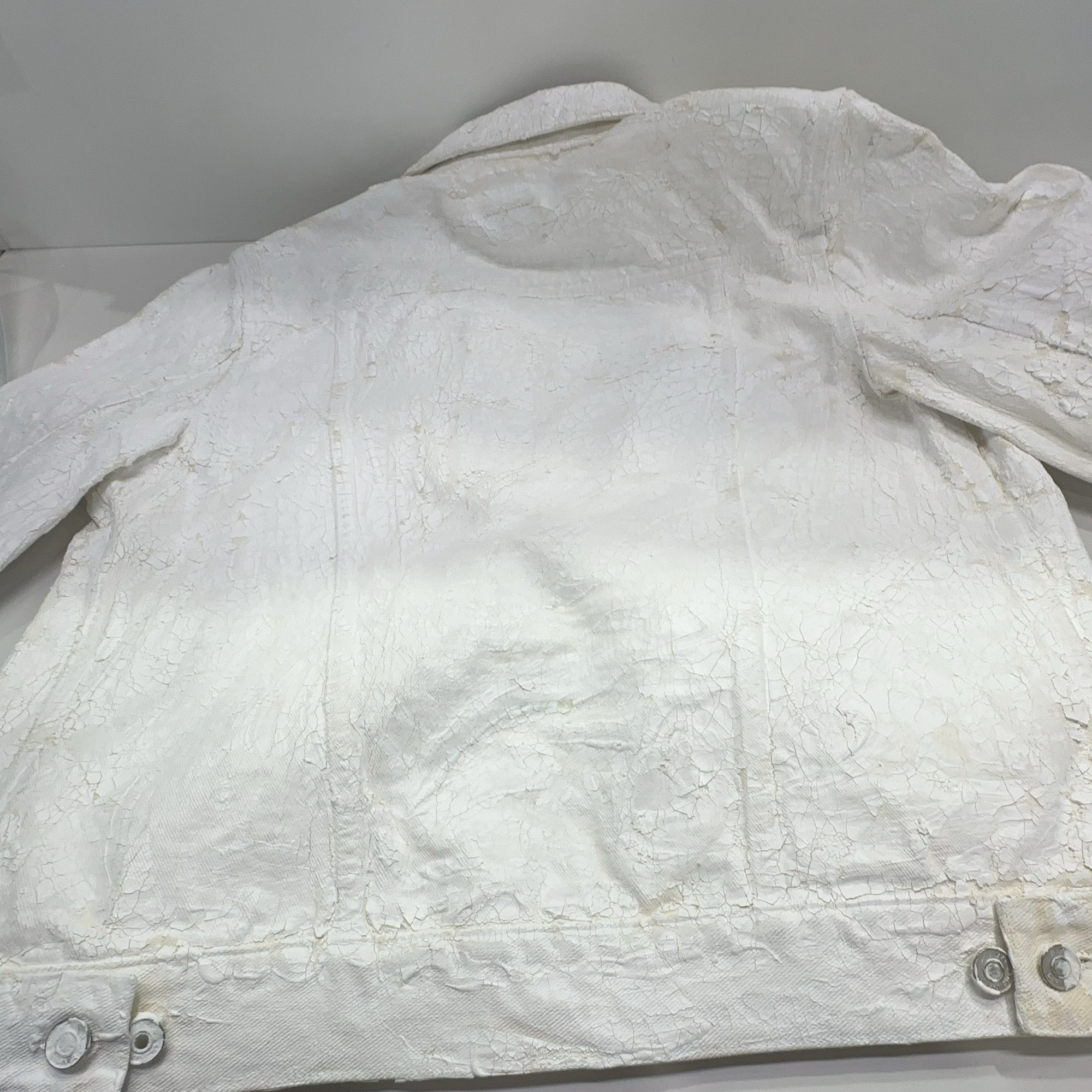 Givenchy Givenchy Cracked White Denim Jacket Size XXL Size US XXL / EU 58 / 5 - 12 Thumbnail