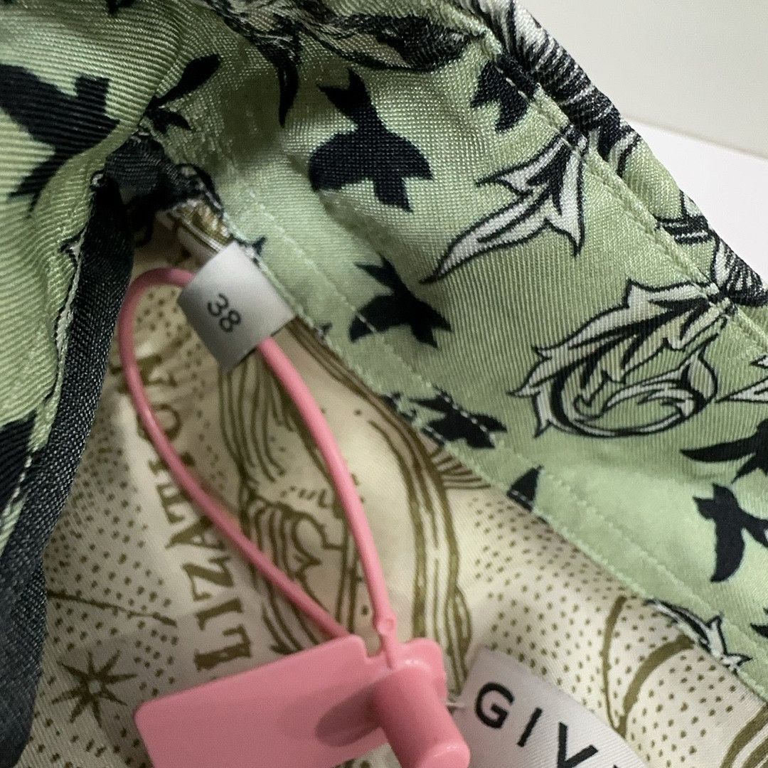 Givenchy Givenchy Floral Button Up Shirt Size S Size US S / EU 44-46 / 1 - 4 Thumbnail