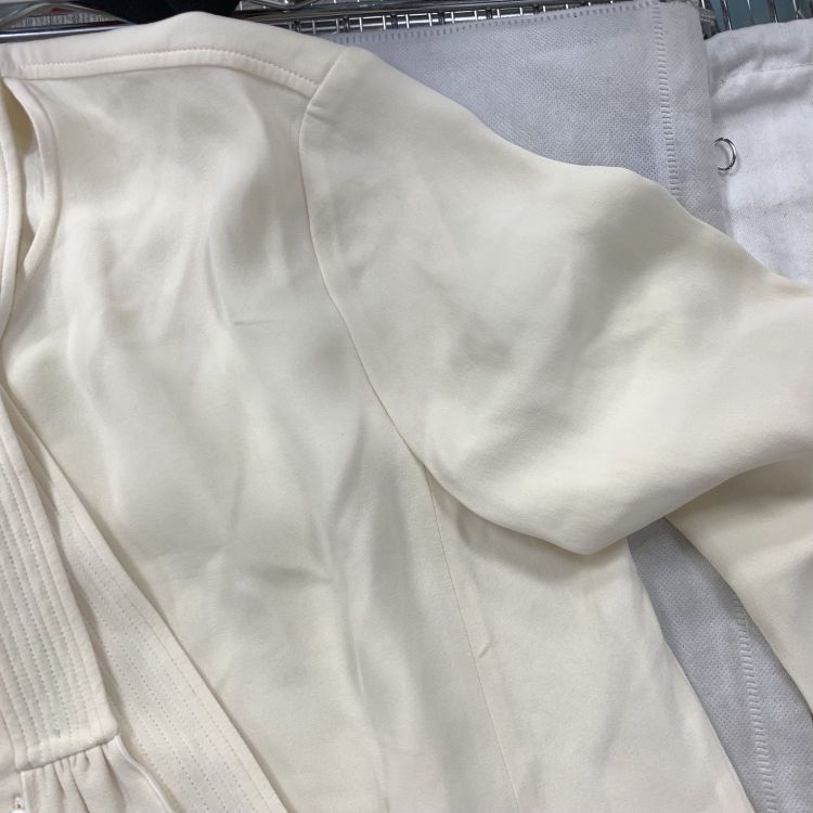Louis Vuitton Louis Vuitton Silk Tie-Neck Blouse Size 36 Size XS / US 0-2 / IT 36-38 - 7 Thumbnail