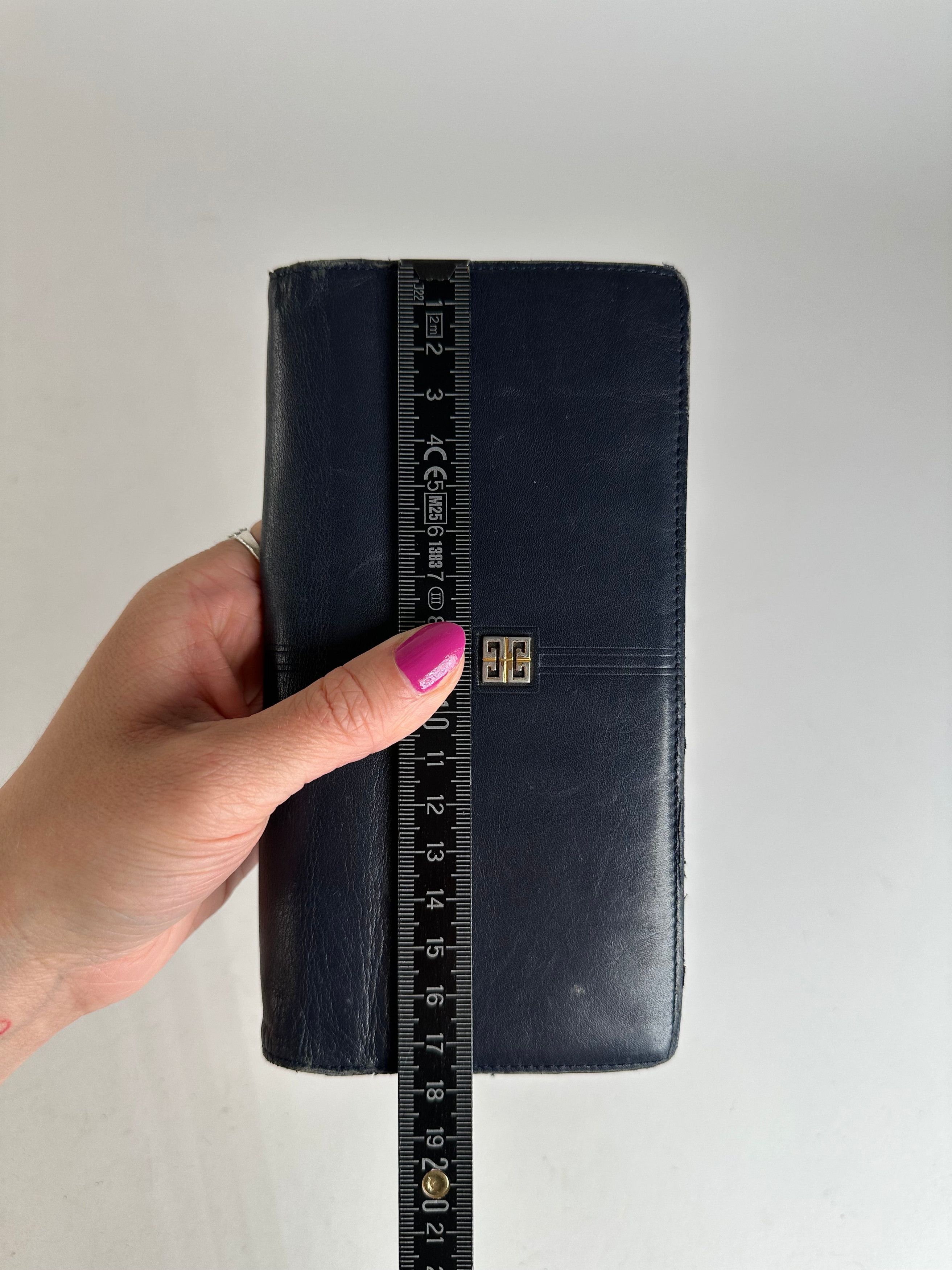 Givenchy Vintage Long Bifold Wallet Navy Leather Size ONE SIZE - 8 Thumbnail