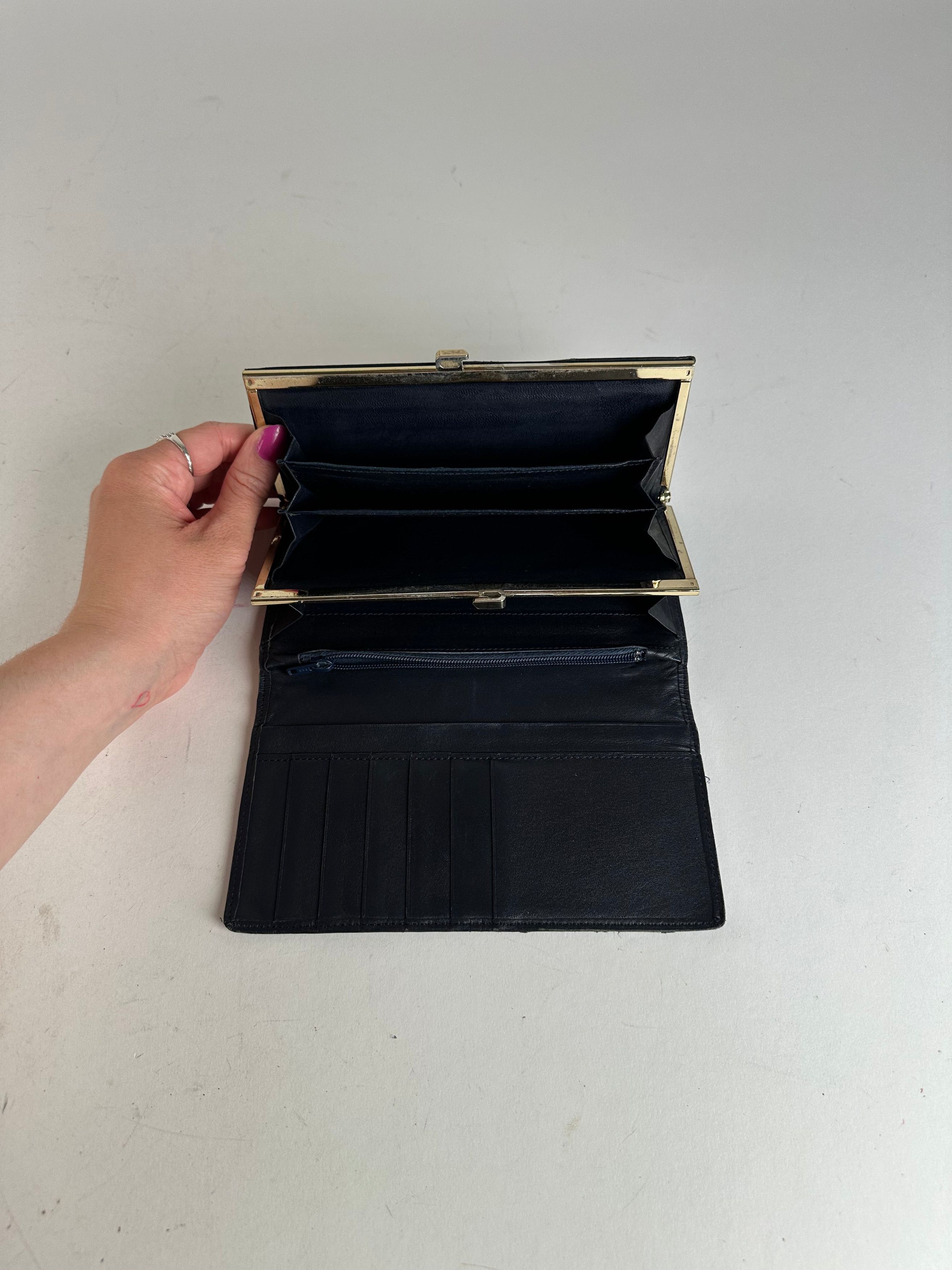 Givenchy Vintage Long Bifold Wallet Navy Leather Size ONE SIZE - 3 Thumbnail