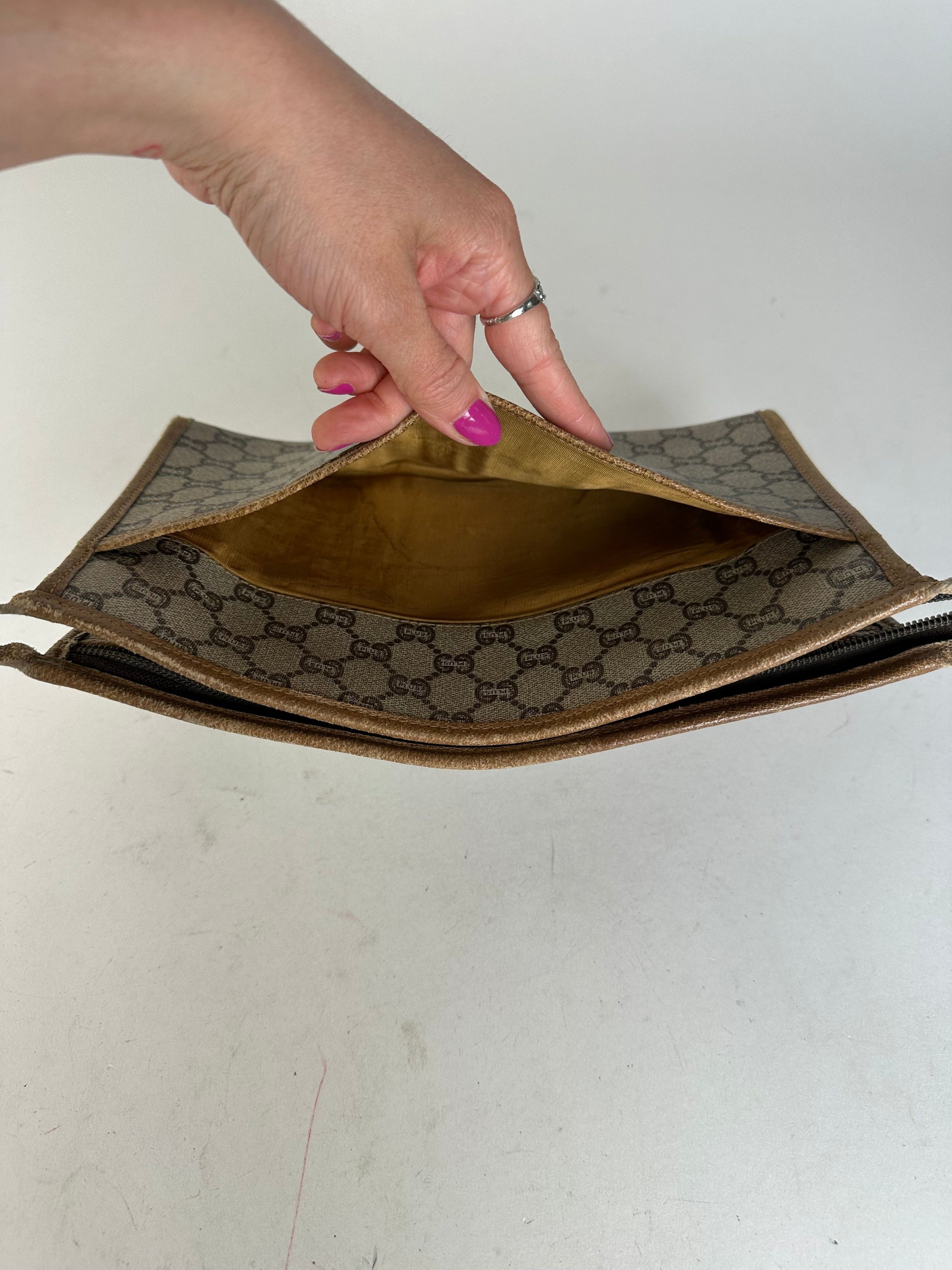 Gucci Vintage GG Plus Canvas Clutch Beige Size ONE SIZE - 10 Thumbnail