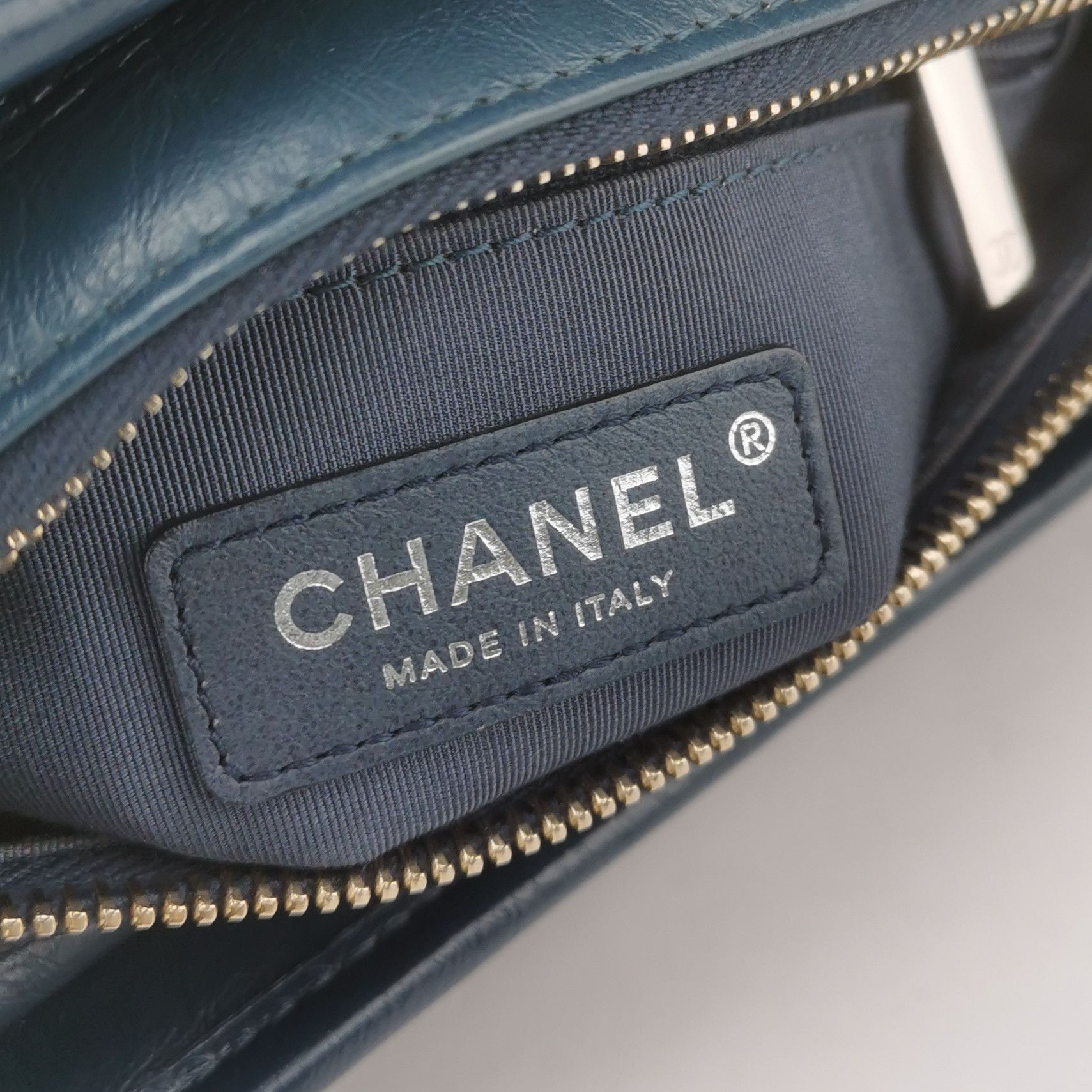 Chanel Chanel Women os Shoulder Bags Size ONE SIZE - 8 Thumbnail