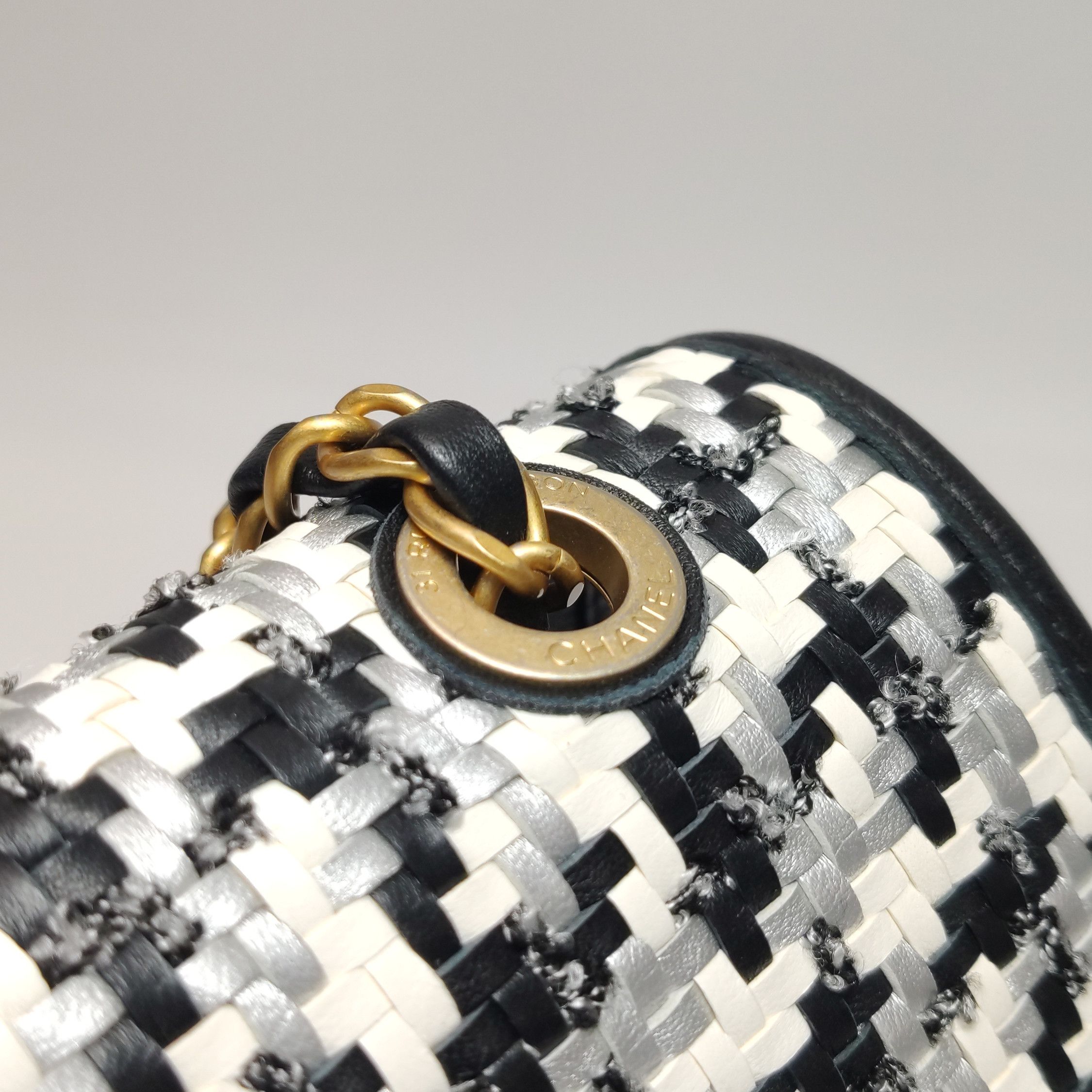 Chanel Chanel Women os Shoulder Bags Size ONE SIZE - 15 Thumbnail