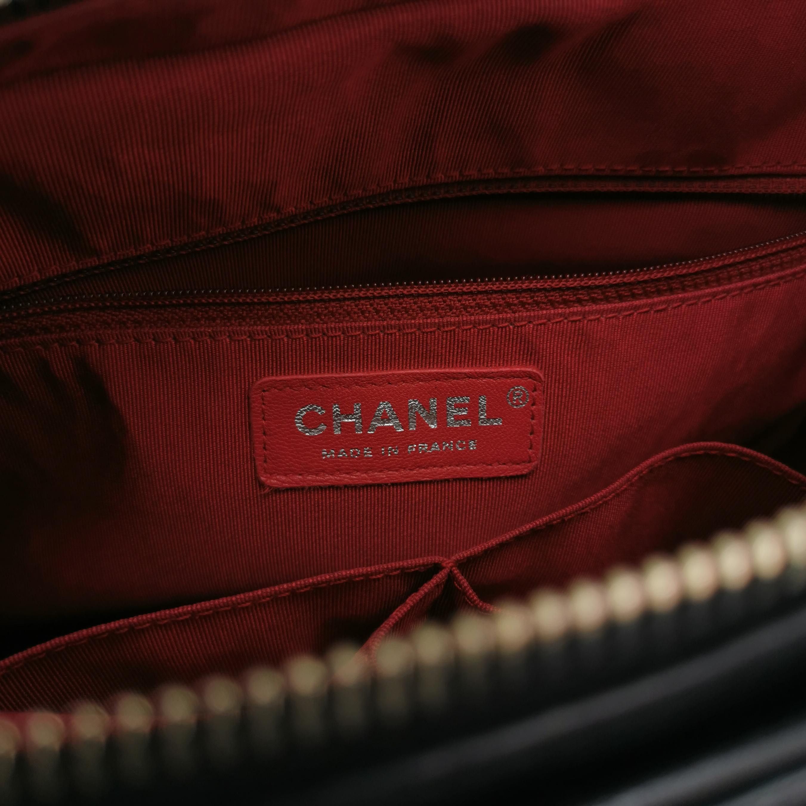 Chanel Chanel Women os Shoulder Bags Size ONE SIZE - 8 Thumbnail
