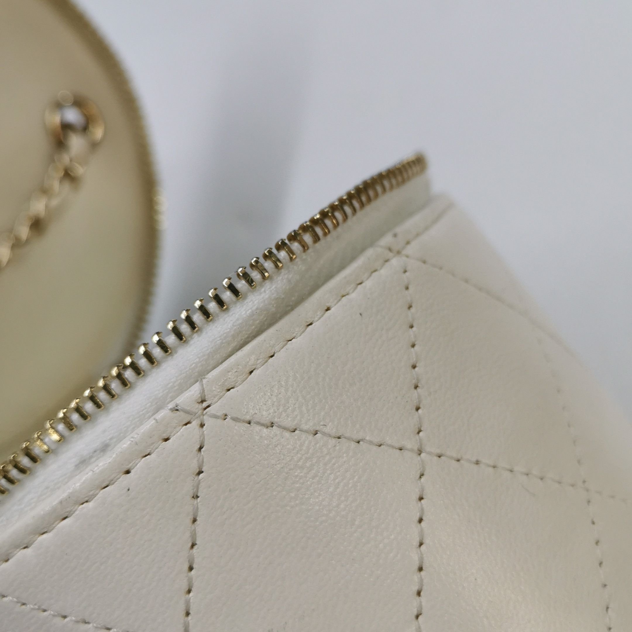Chanel Chanel Women os Crossbody Bags Size ONE SIZE - 18 Thumbnail