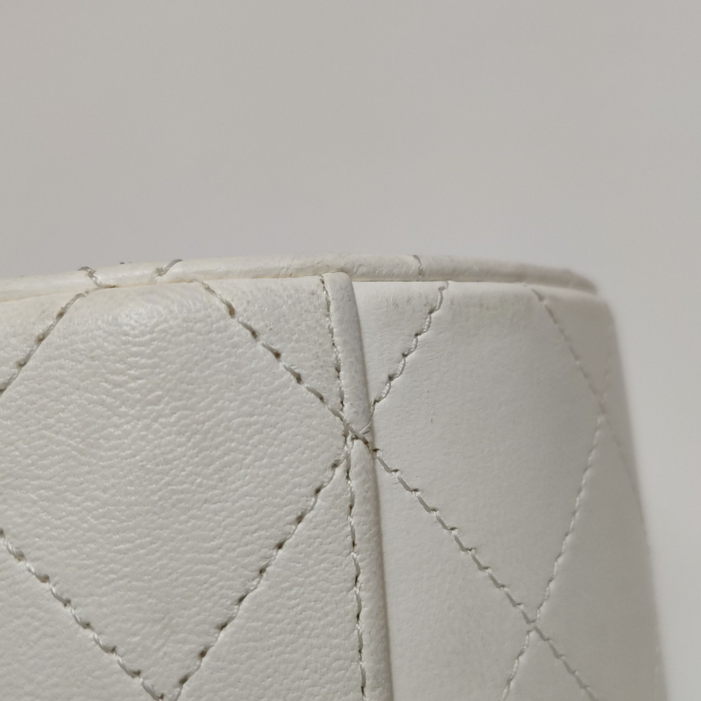 Chanel Chanel Women os Crossbody Bags Size ONE SIZE - 14 Thumbnail