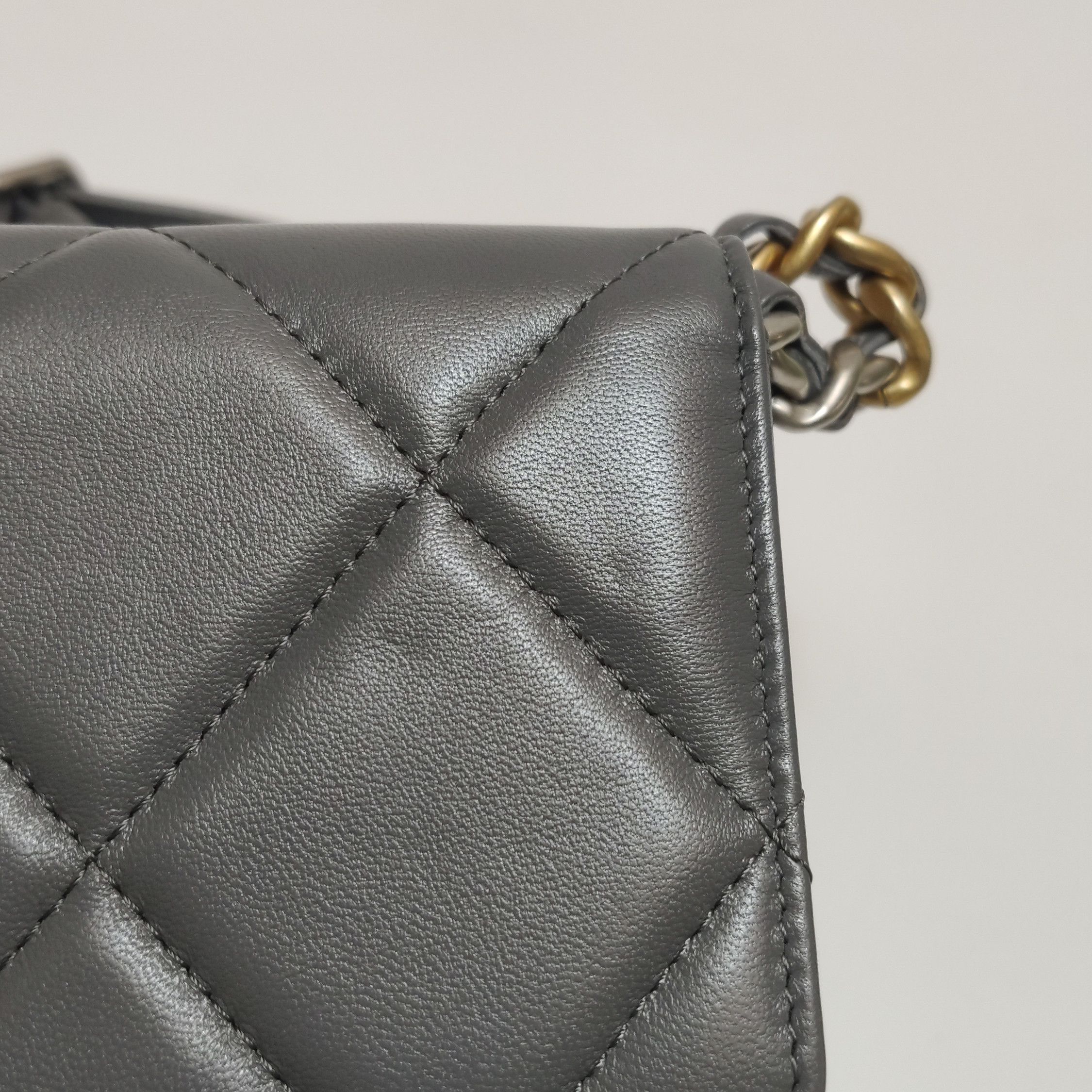 Chanel Chanel Women os Shoulder Bags Size ONE SIZE - 11 Thumbnail