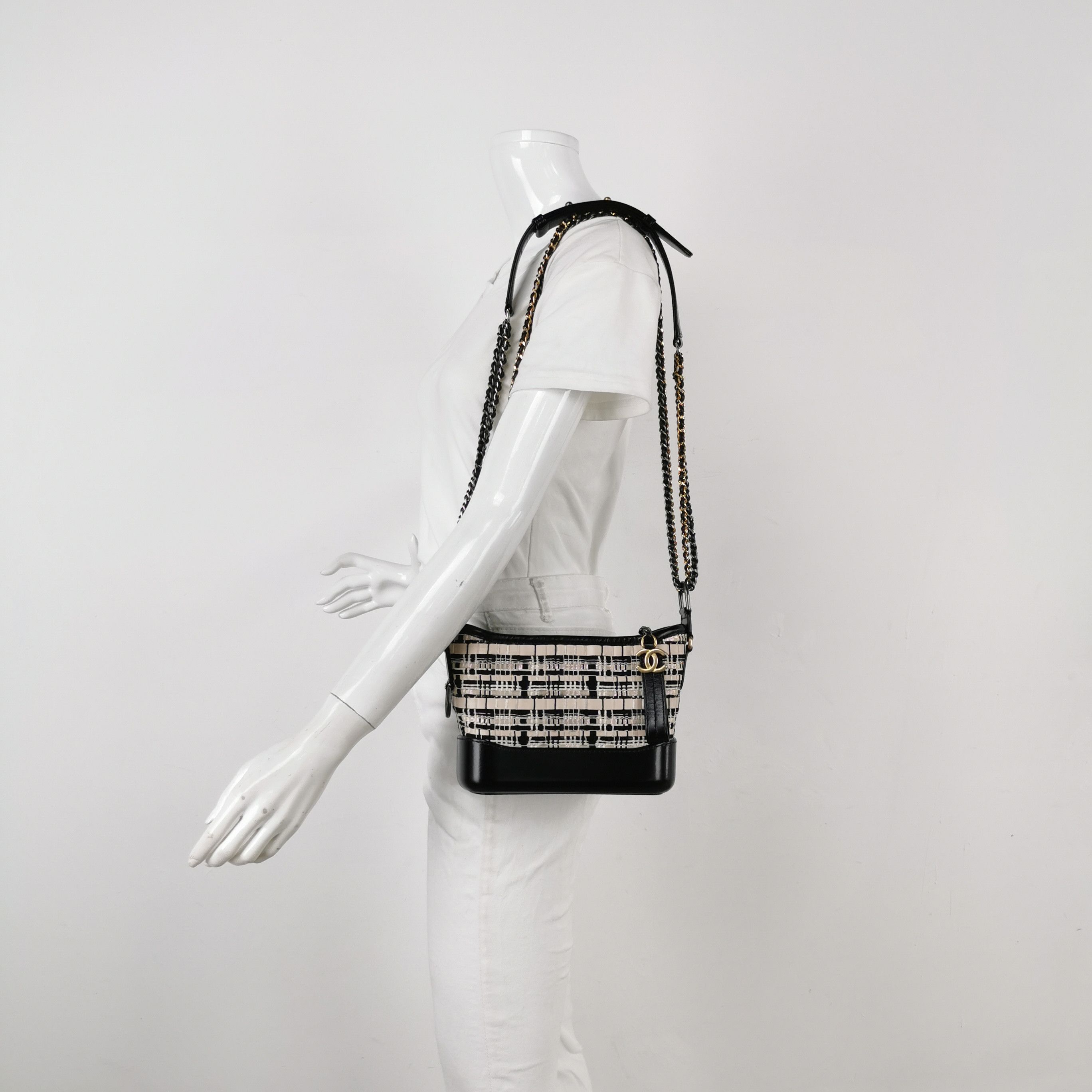 Chanel Chanel Women os Shoulder Bags Size ONE SIZE - 2 Thumbnail