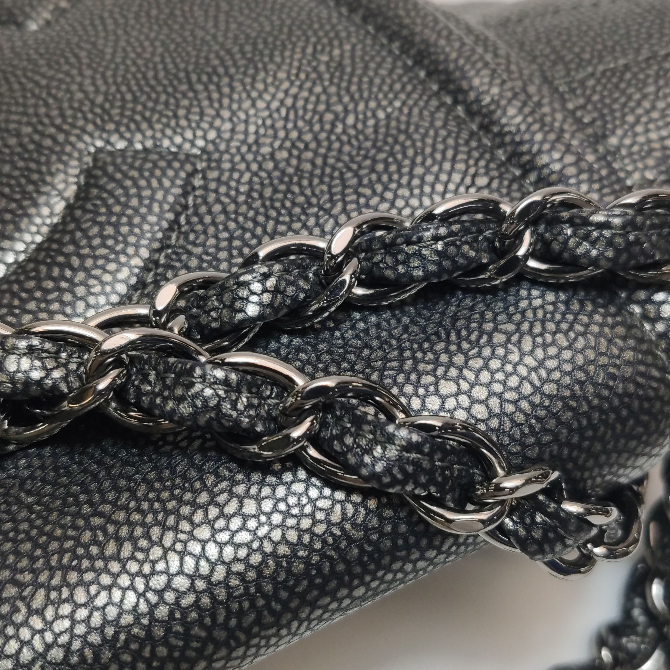 Chanel Chanel Women os Shoulder Bags Size ONE SIZE - 10 Thumbnail