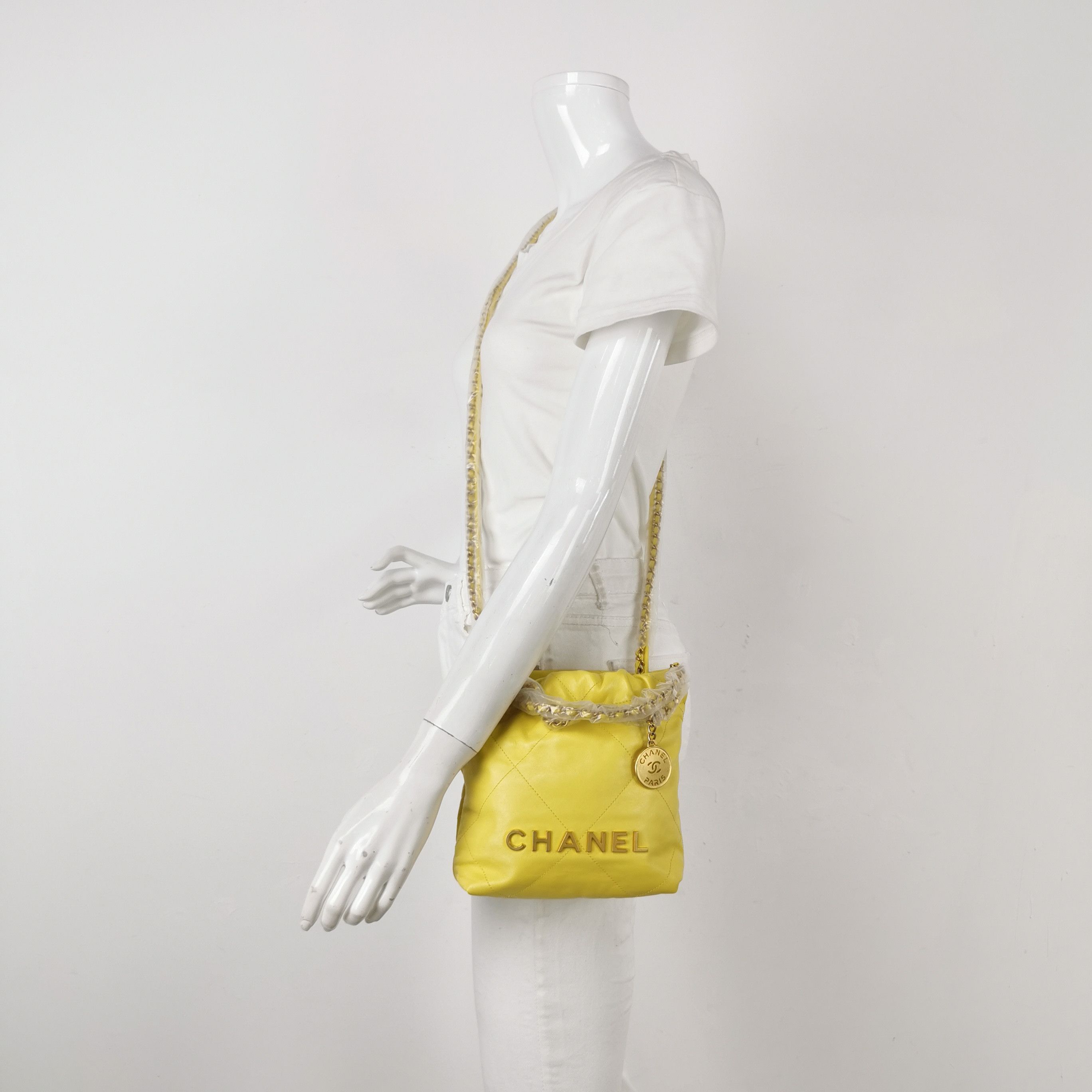 Chanel Chanel Women os Shoulder Bags Size ONE SIZE - 2 Thumbnail