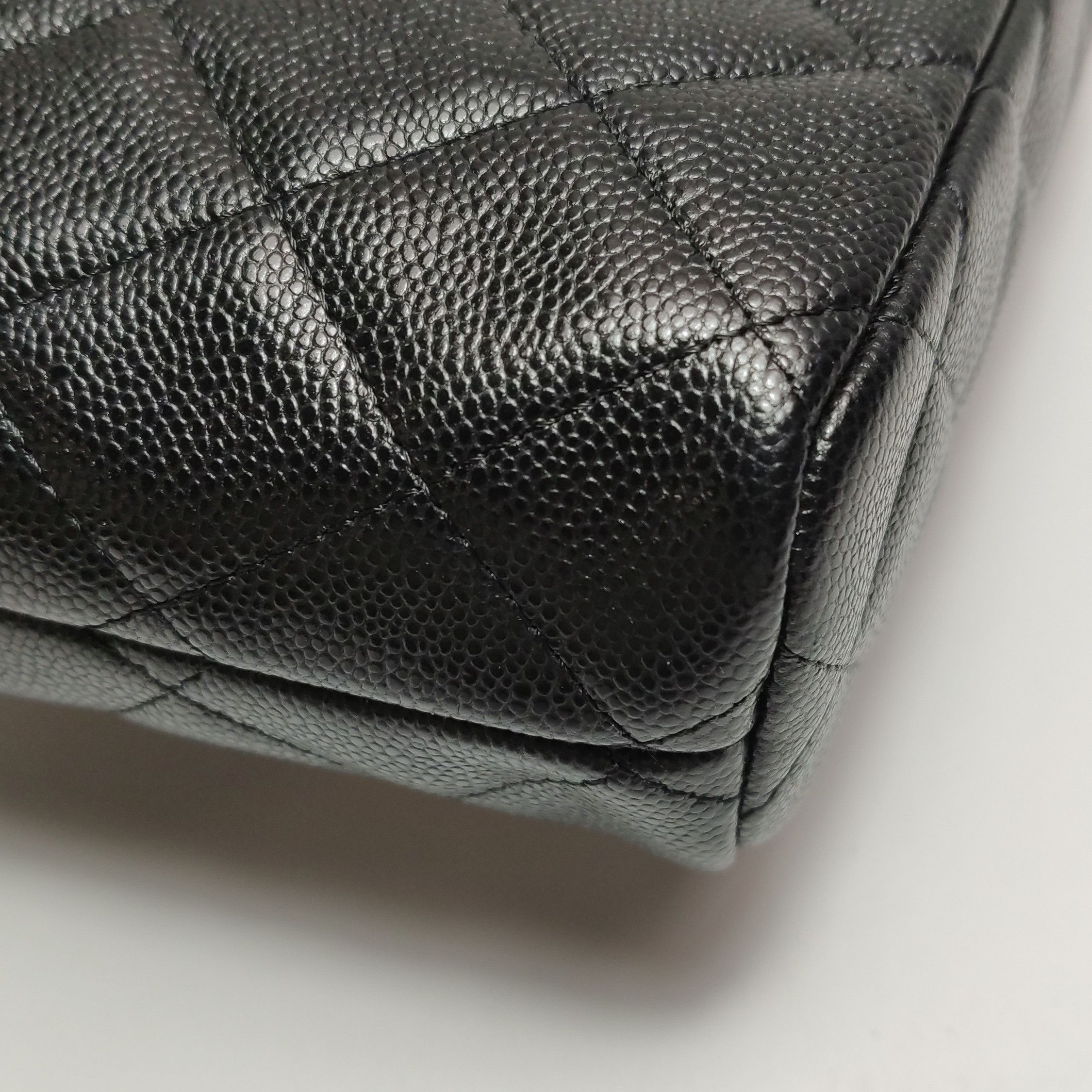 Chanel Chanel Women os Shoulder Bags Size ONE SIZE - 16 Thumbnail