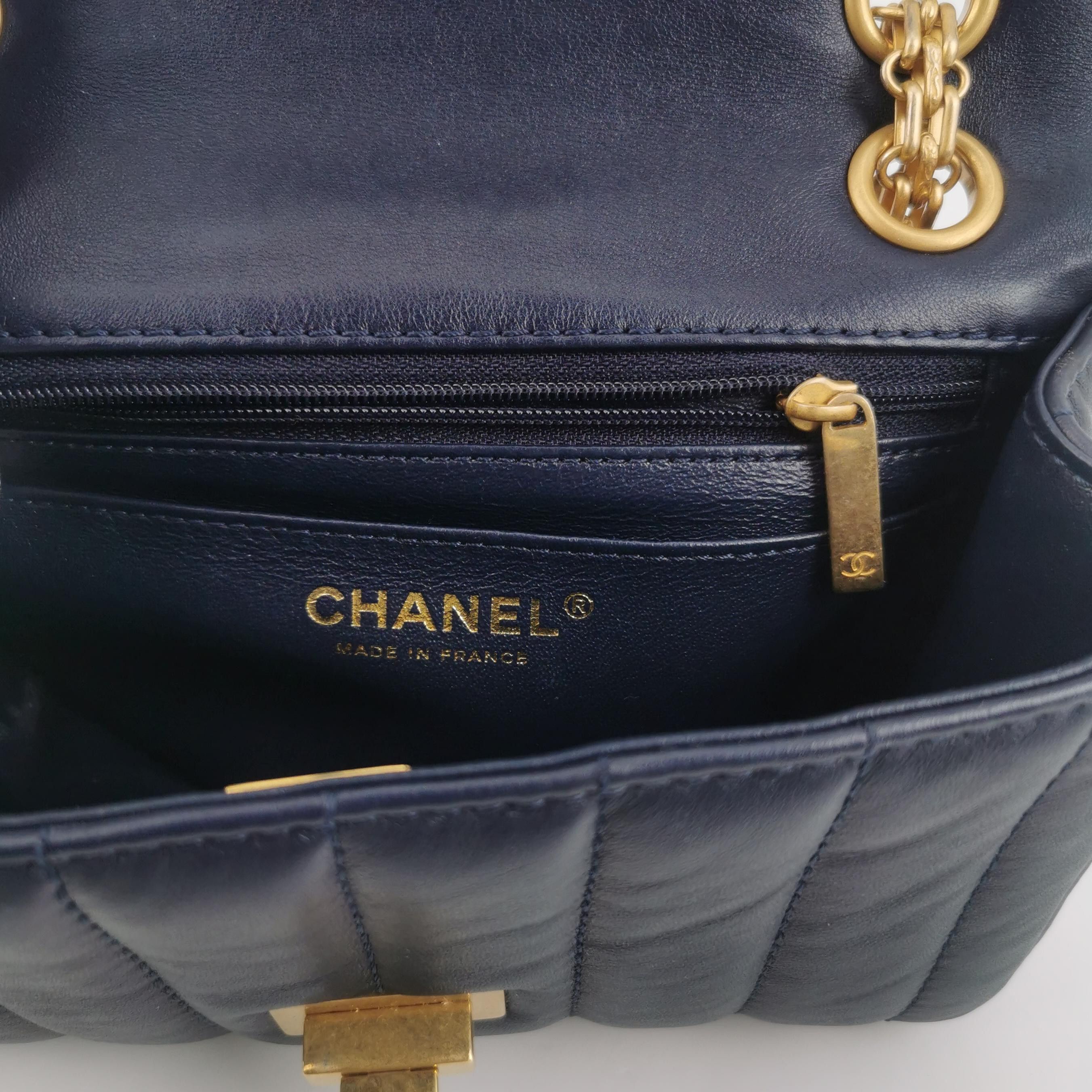 Chanel Chanel Women os Shoulder Bags Size ONE SIZE - 8 Thumbnail