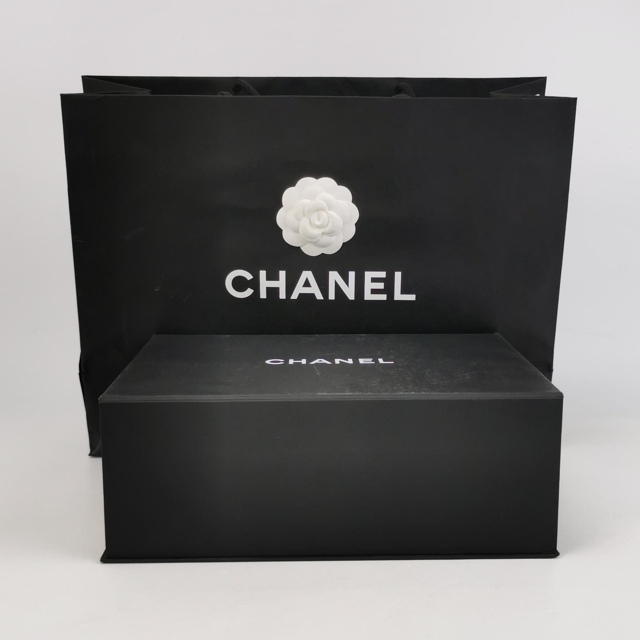 Chanel Chanel Women os Shoulder Bags Size ONE SIZE - 9 Thumbnail