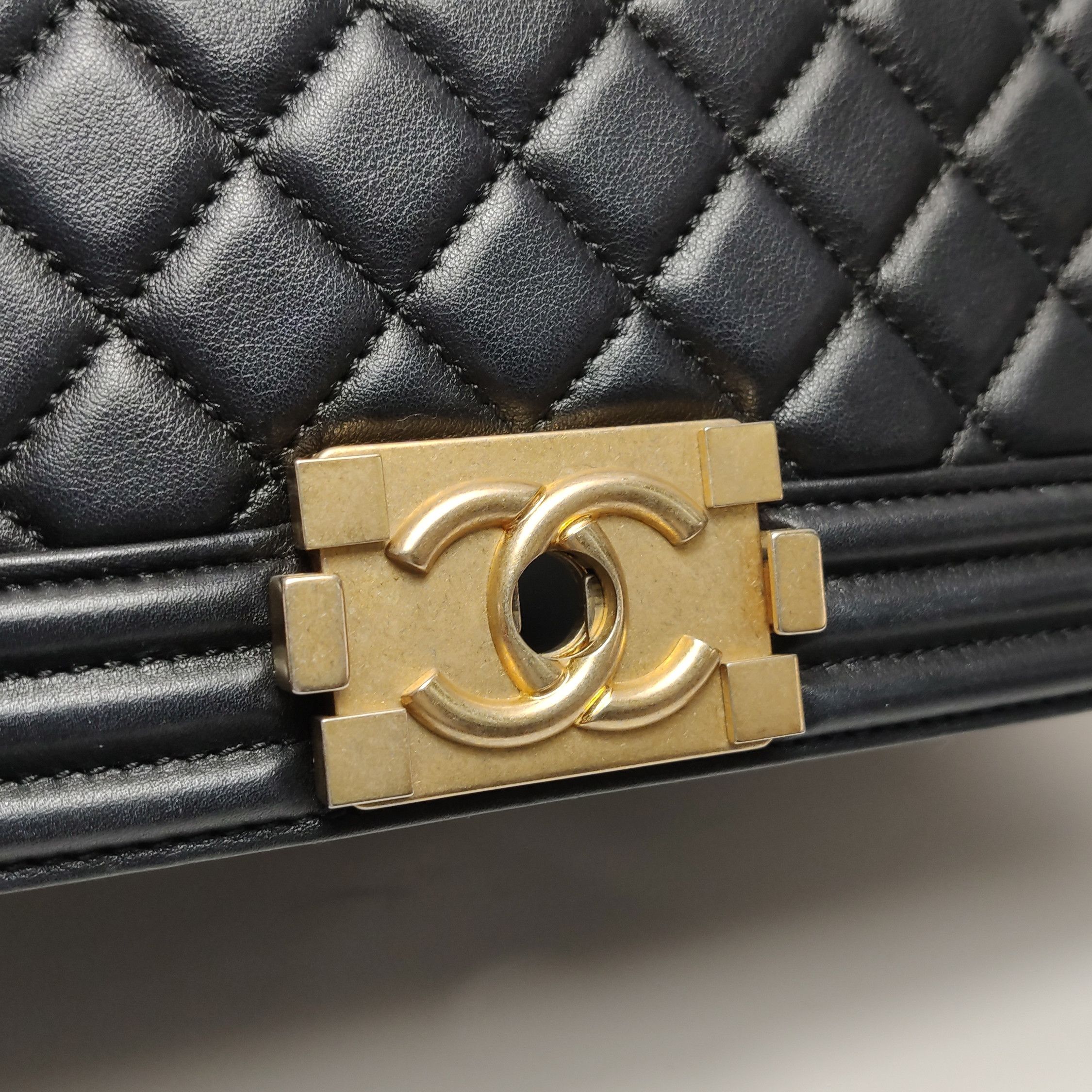 Chanel Chanel Women os Shoulder Bags Size ONE SIZE - 13 Thumbnail