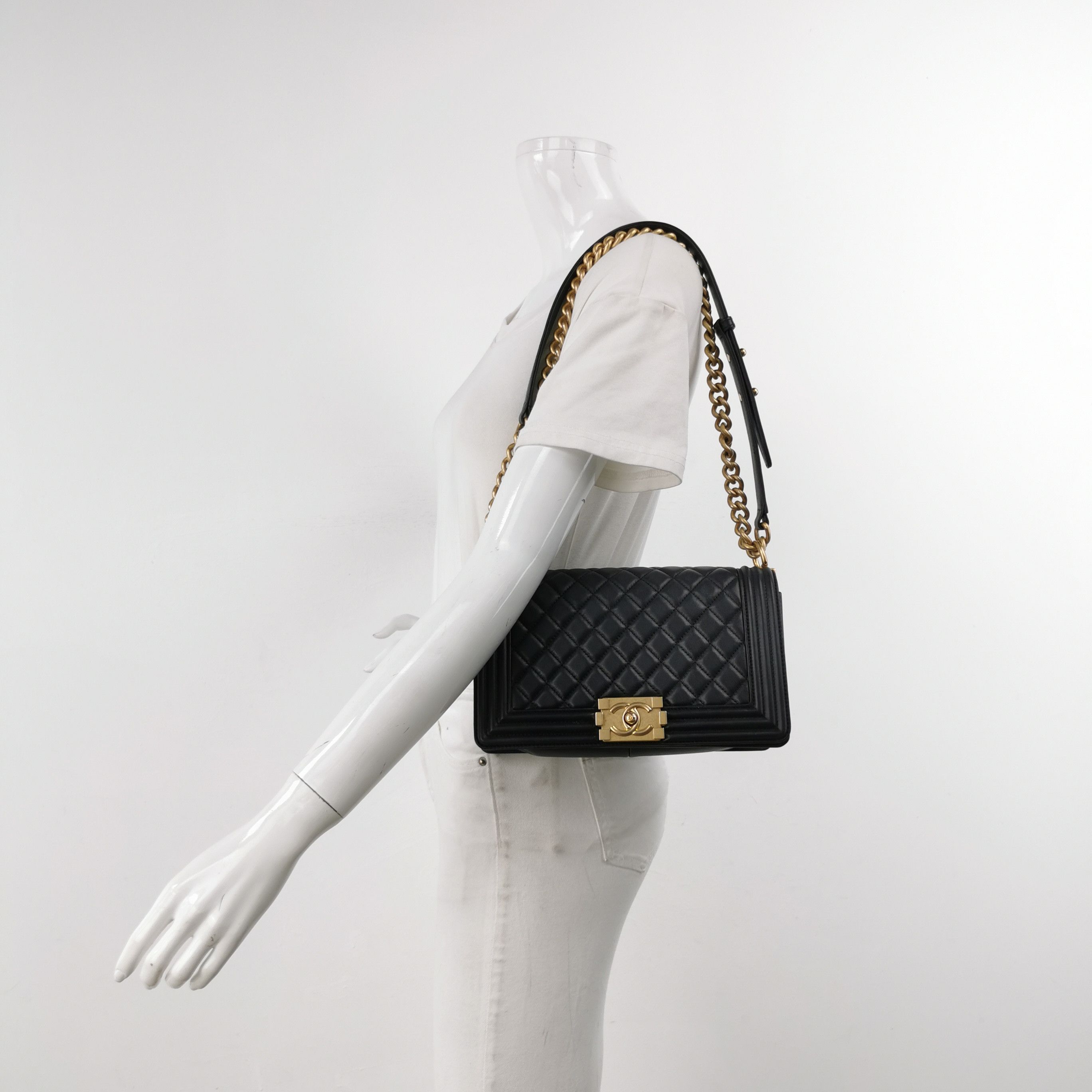 Chanel Chanel Women os Shoulder Bags Size ONE SIZE - 2 Thumbnail