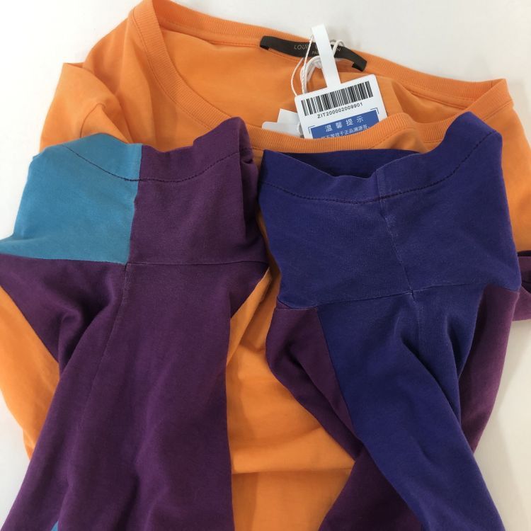 Louis Vuitton Louis Vuitton Colorblock T-Shirt Size S Size US S / EU 44-46 / 1 - 11 Thumbnail