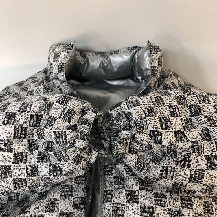 Louis Vuitton Louis Vuitton Reversible Monogram Down Jacket Size 34 Size XXS / US 00 / IT 34 - 12 Thumbnail