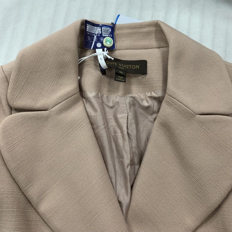 Louis Vuitton Louis Vuitton Floral Button Blazer Size 36 Size XS / US 0-2 / IT 36-38 - 5 Thumbnail