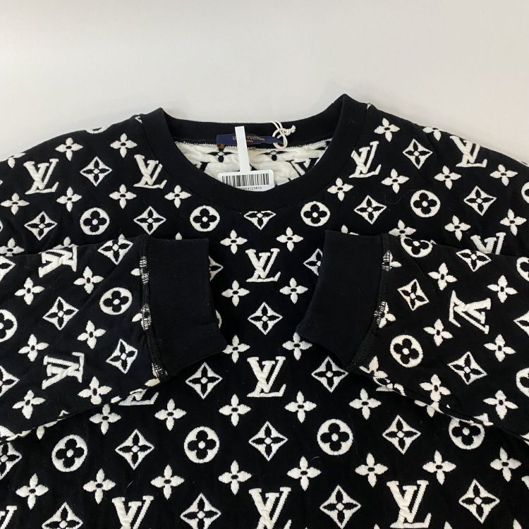 Louis Vuitton Louis Vuitton Monogram Sweater M Size US M / EU 48-50 / 2 - 9 Thumbnail