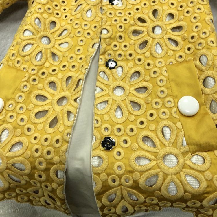 Louis Vuitton Louis Vuitton Yellow Floral Eyelet Coat Size 36 Size XS / US 0-2 / IT 36-38 - 6 Thumbnail