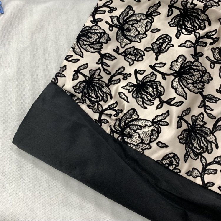 Louis Vuitton Louis Vuitton Floral Silk Mini Skirt Size 38 Size 27" / US 4 / IT 40 - 8 Thumbnail