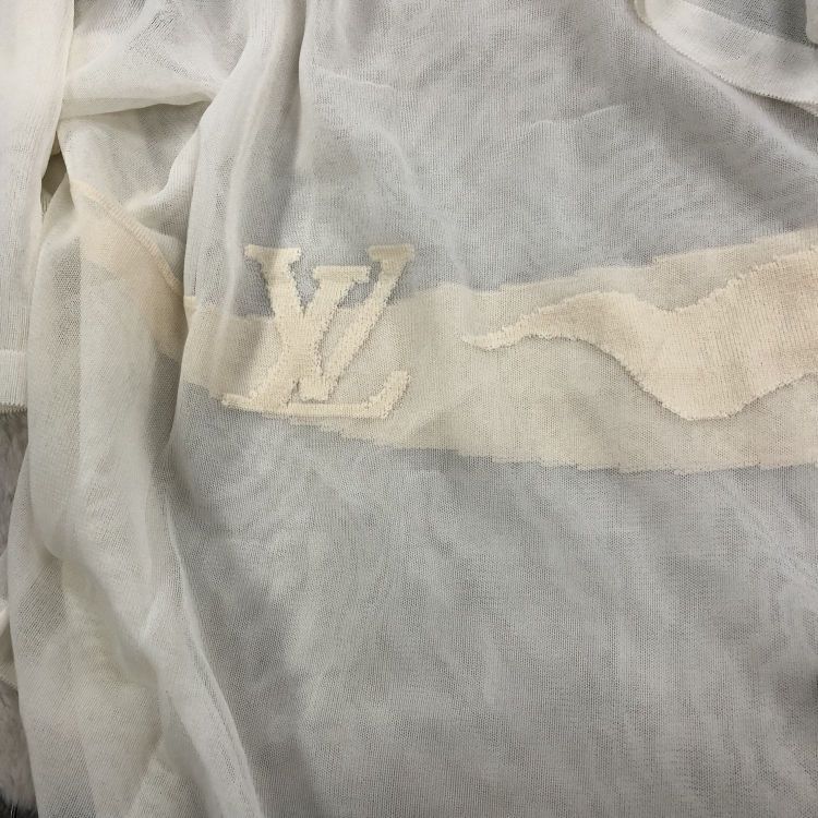 Louis Vuitton Louis Vuitton Logo Mesh T-Shirt Size M Size US M / EU 48-50 / 2 - 6 Thumbnail