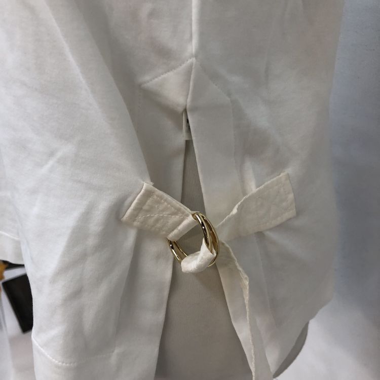 Louis Vuitton Louis Vuitton Monogram Eyelet T-Shirt XS Size XS / US 0-2 / IT 36-38 - 7 Thumbnail
